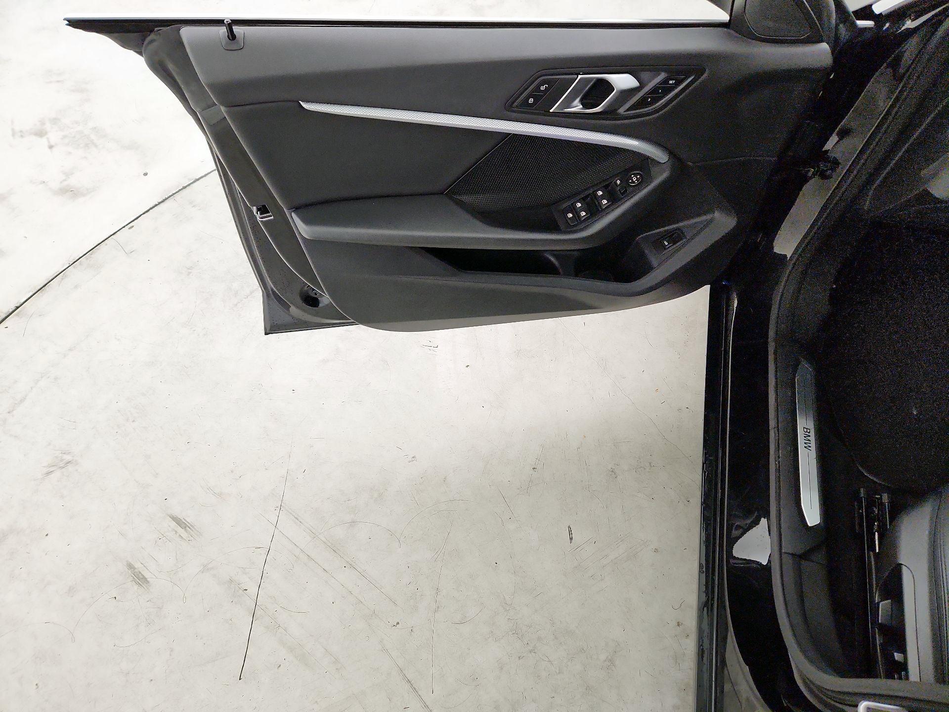 Thumbnail: 2024 BMW 2 Series - 12