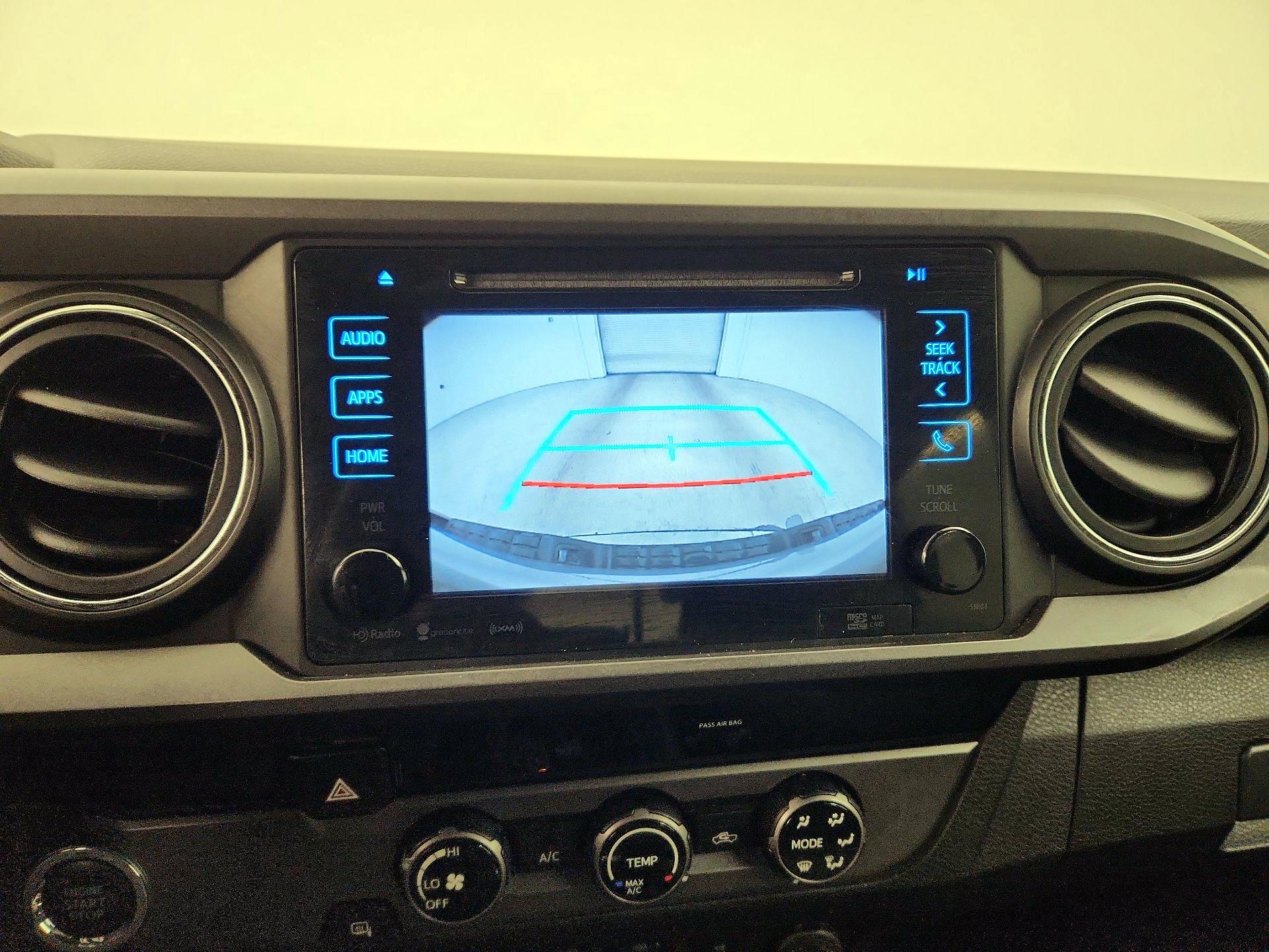 Thumbnail: 2018 Toyota Tacoma - 15