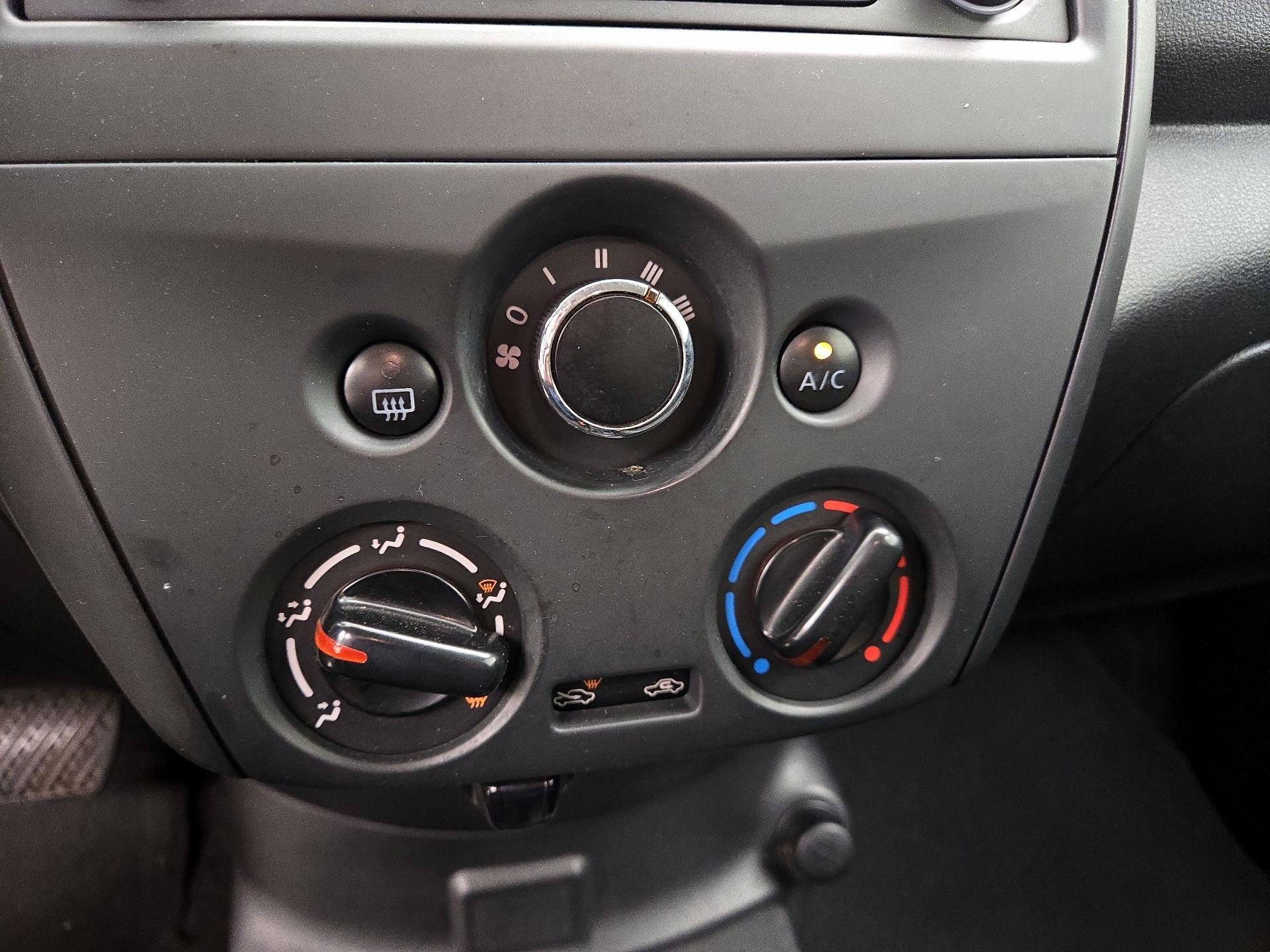 Thumbnail: 2017 Nissan Versa - 15