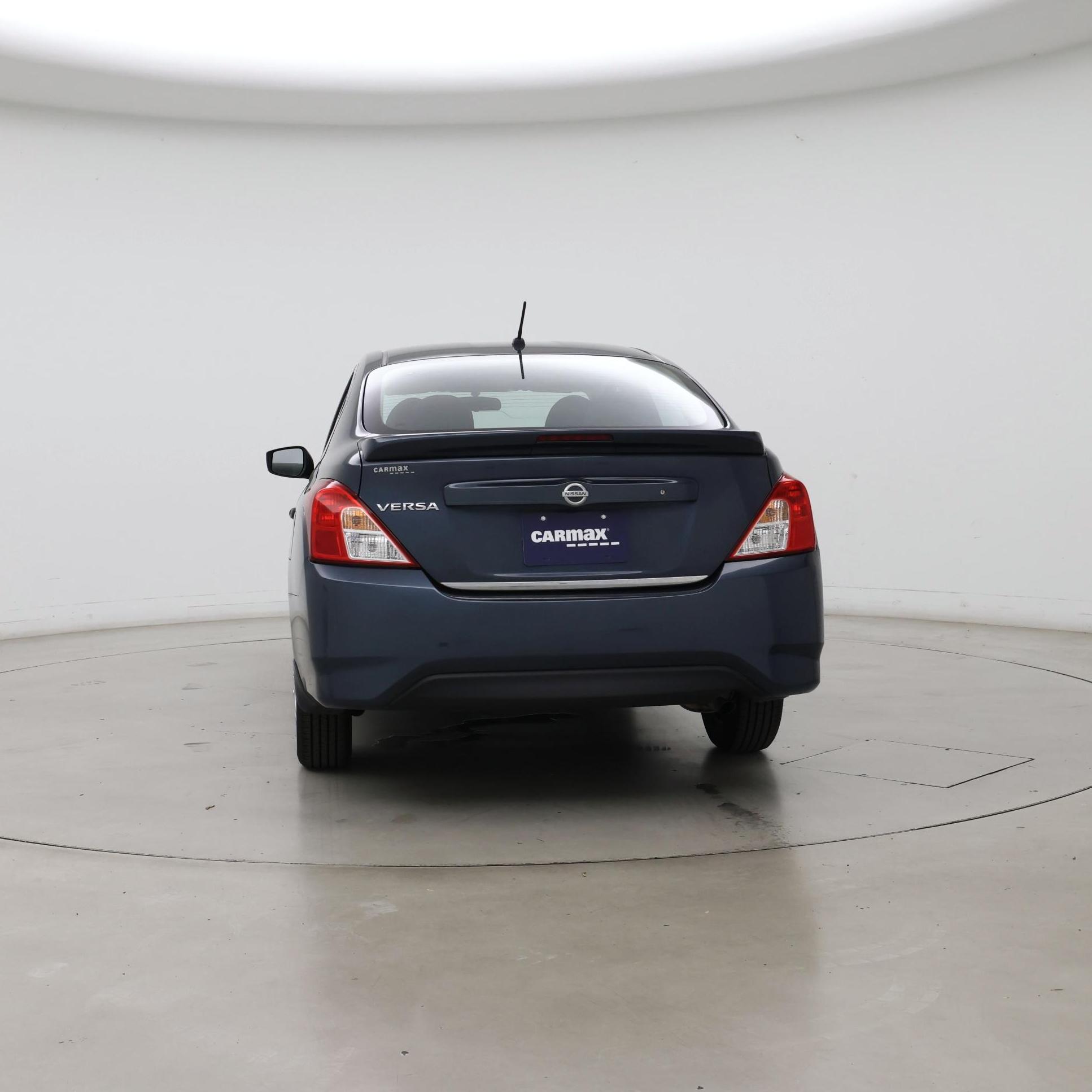 Thumbnail: 2017 Nissan Versa - 6