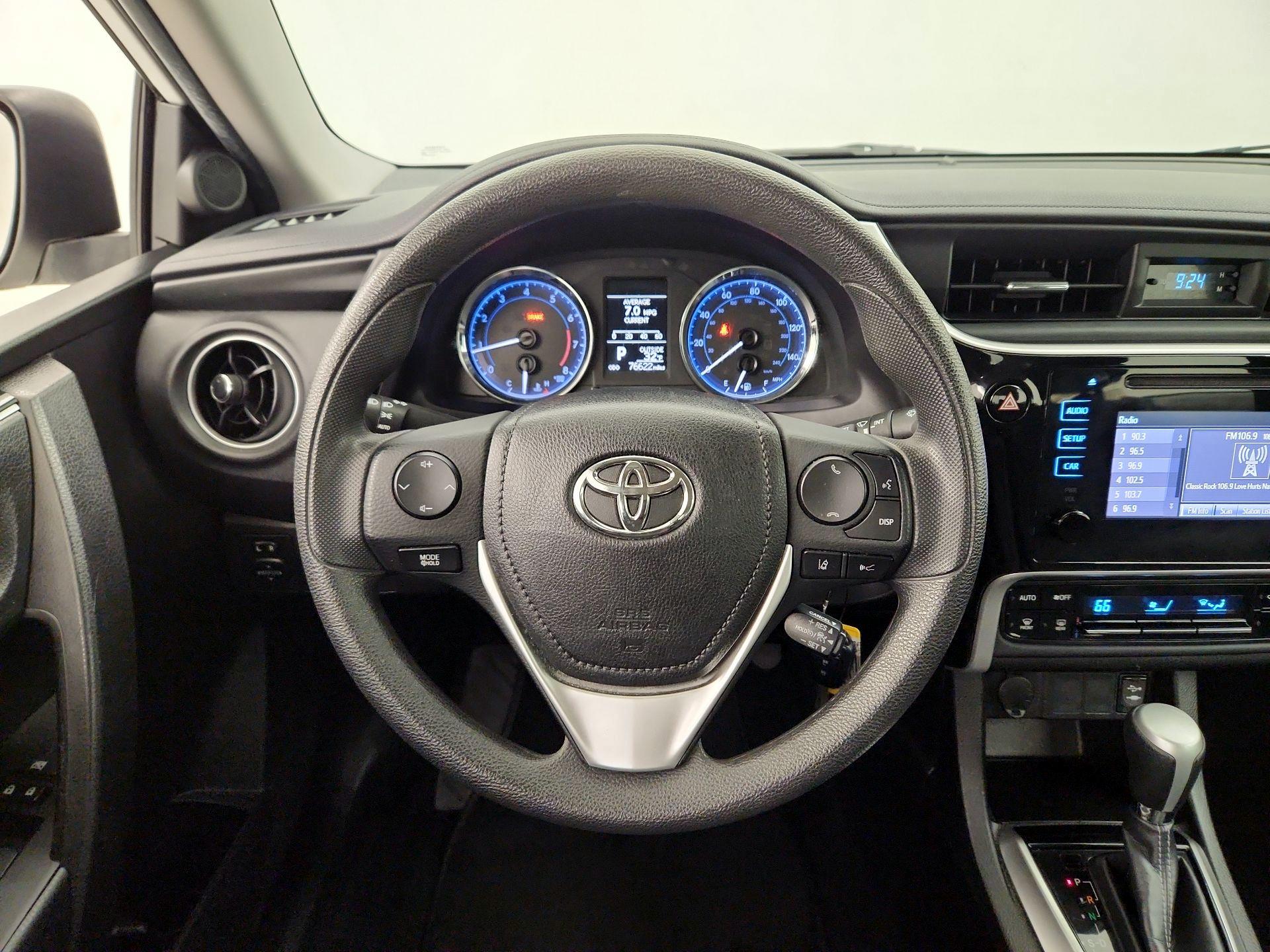 Thumbnail: 2018 Toyota Corolla - 10