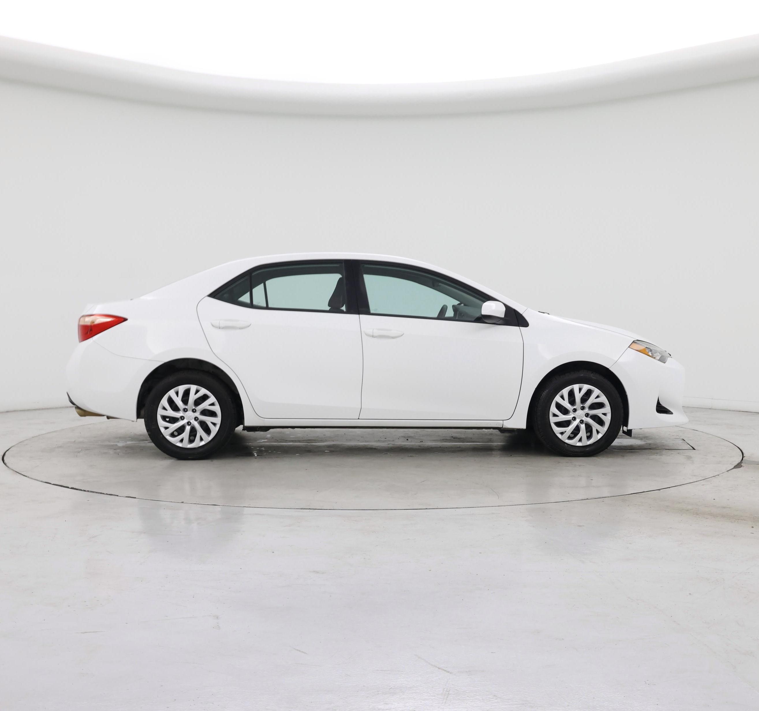 Thumbnail: 2018 Toyota Corolla - 7