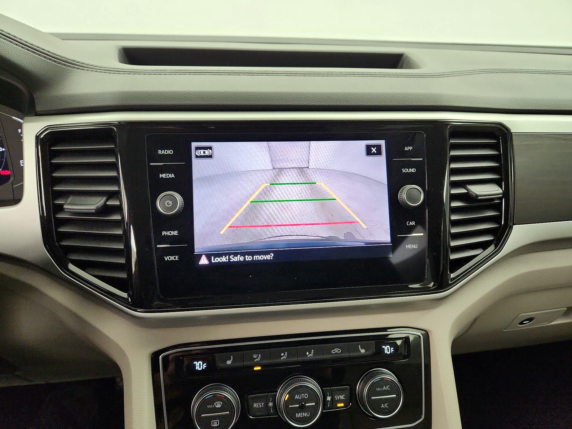 Thumbnail: 2023 Volkswagen Atlas - 14