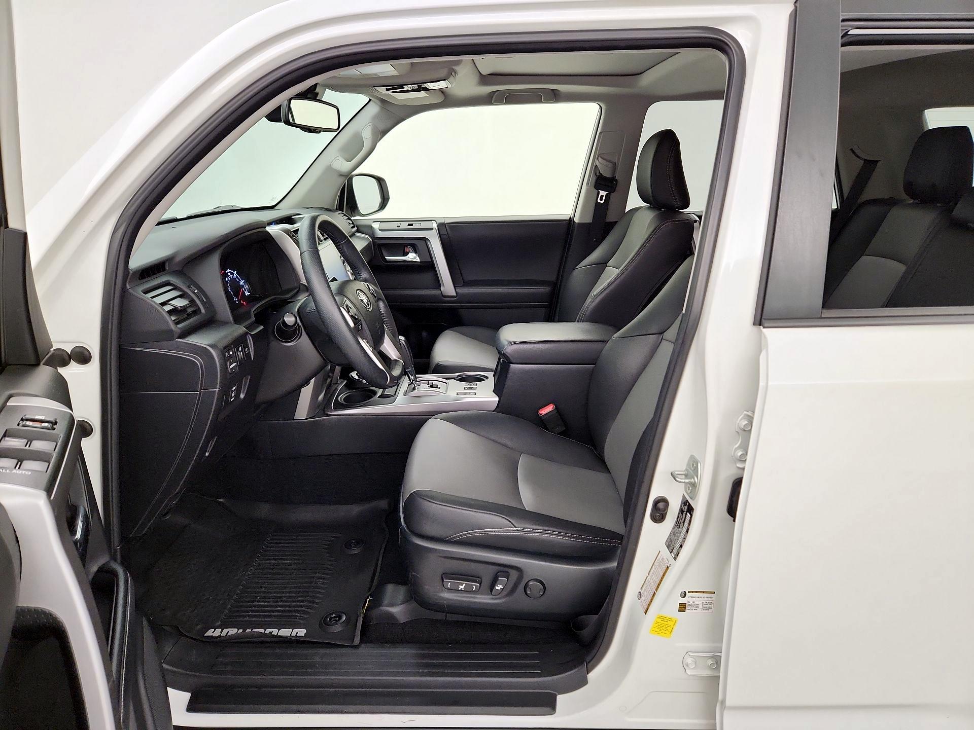 Thumbnail: 2020 Toyota 4Runner - 11