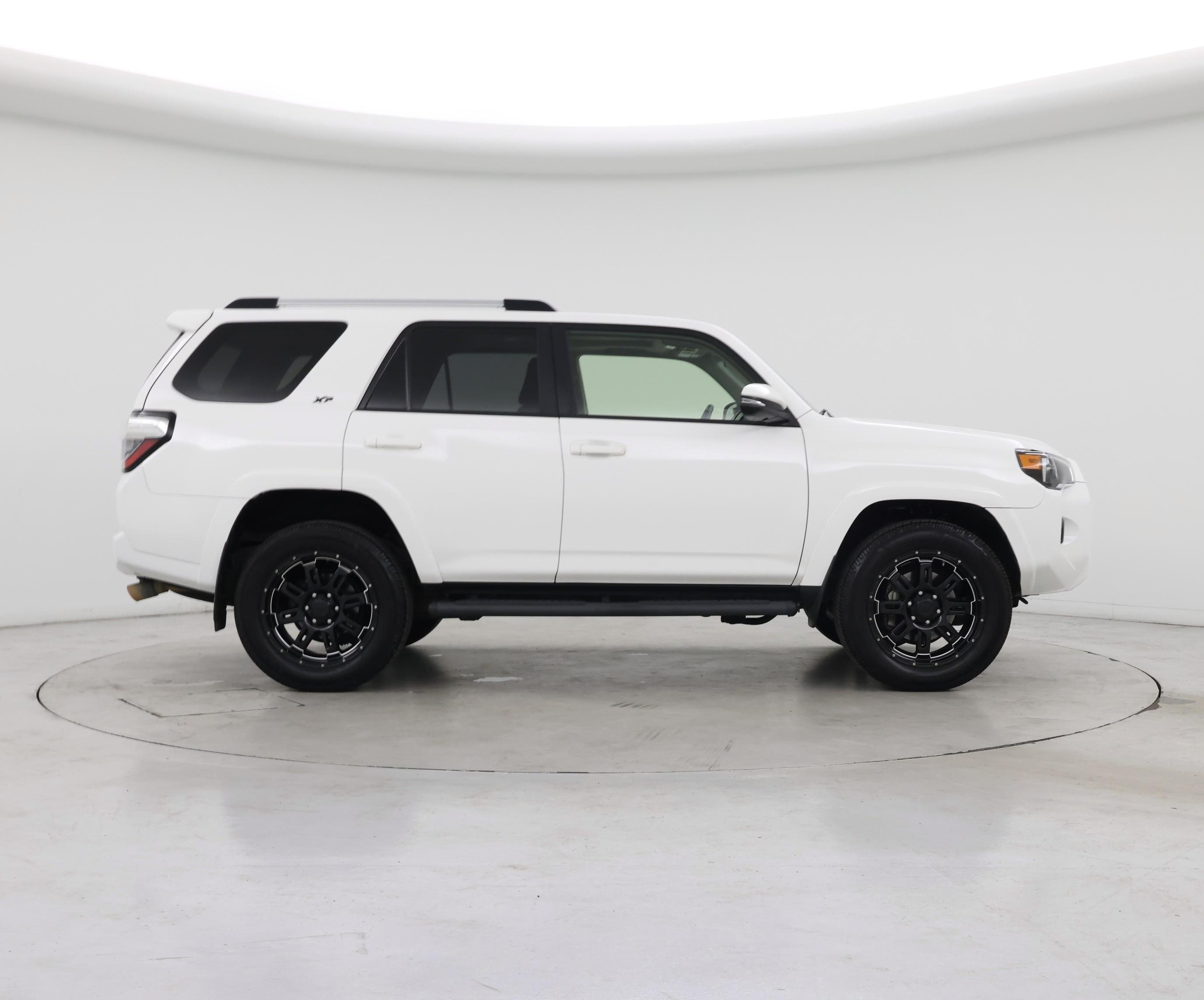 Thumbnail: 2020 Toyota 4Runner - 7