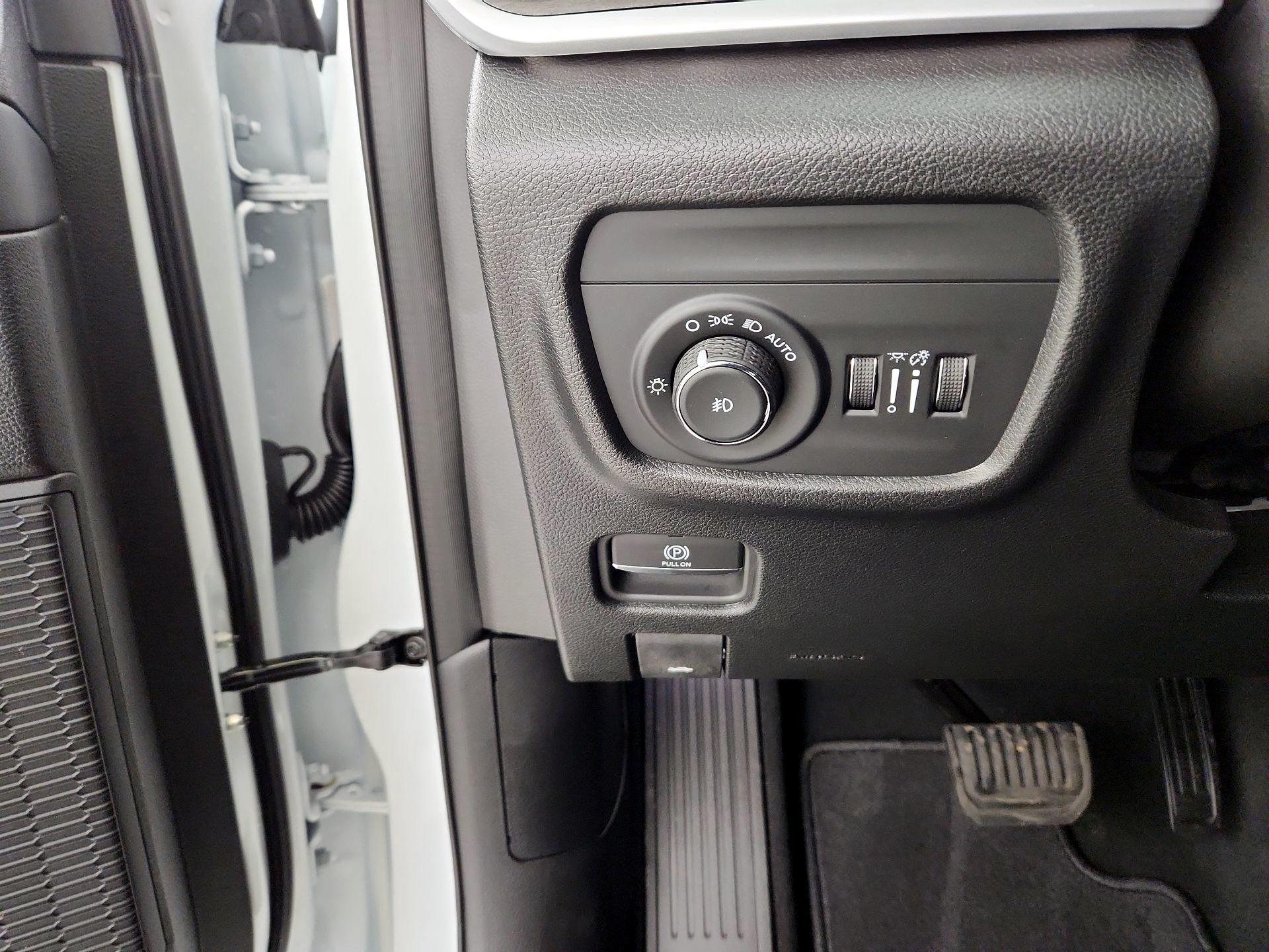 Thumbnail: 2025 Jeep Grand Cherokee - 13