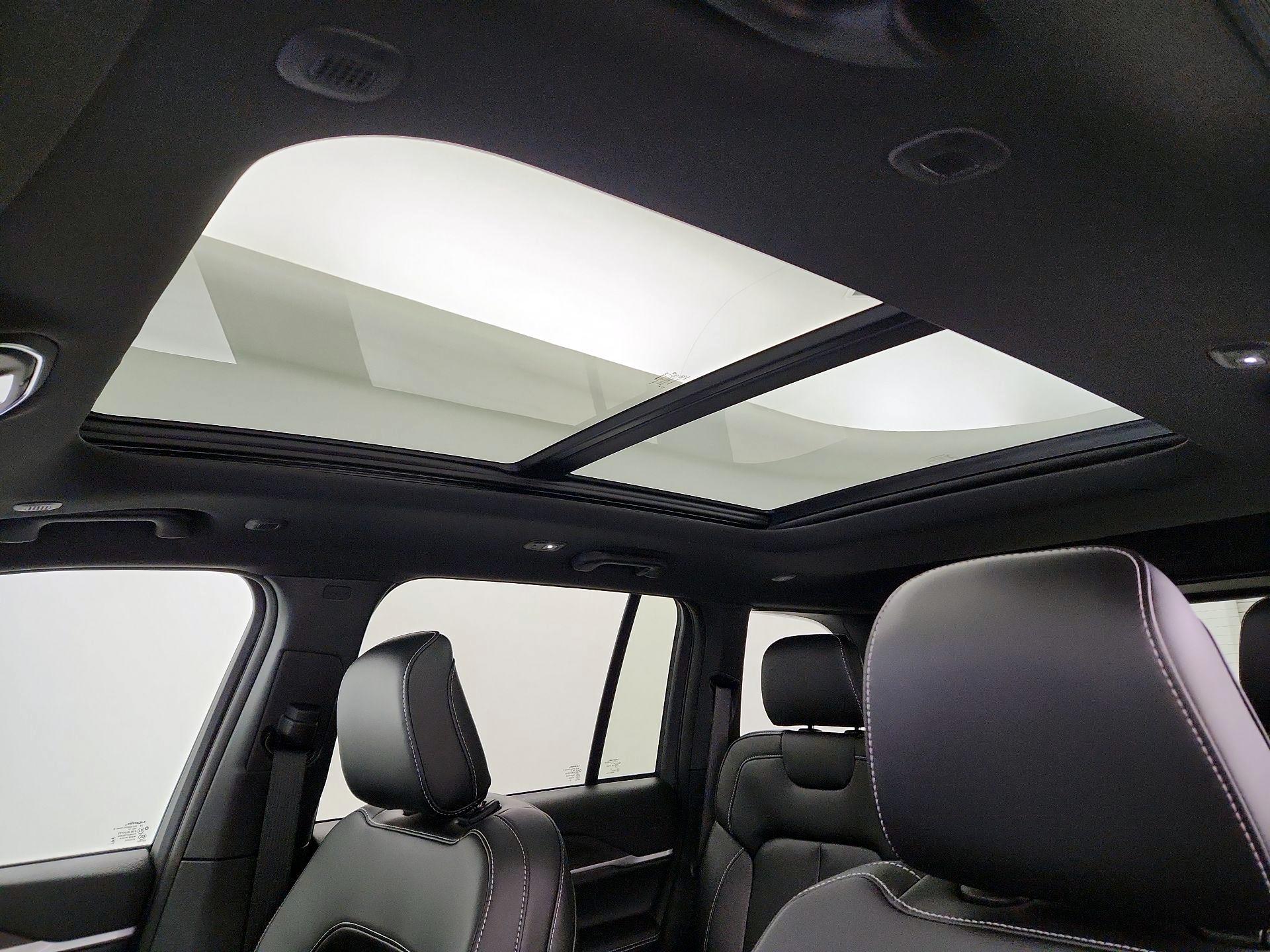 Thumbnail: 2025 Jeep Grand Cherokee - 20