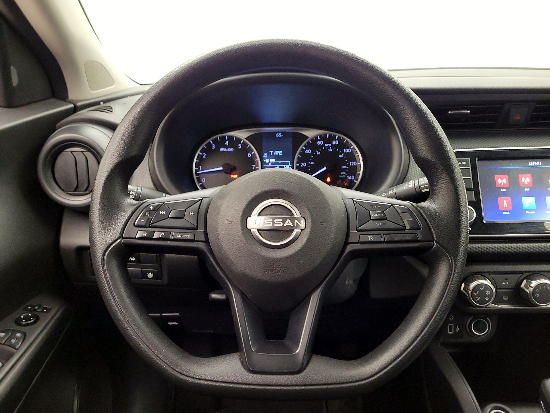 Thumbnail: 2023 Nissan Kicks - 10