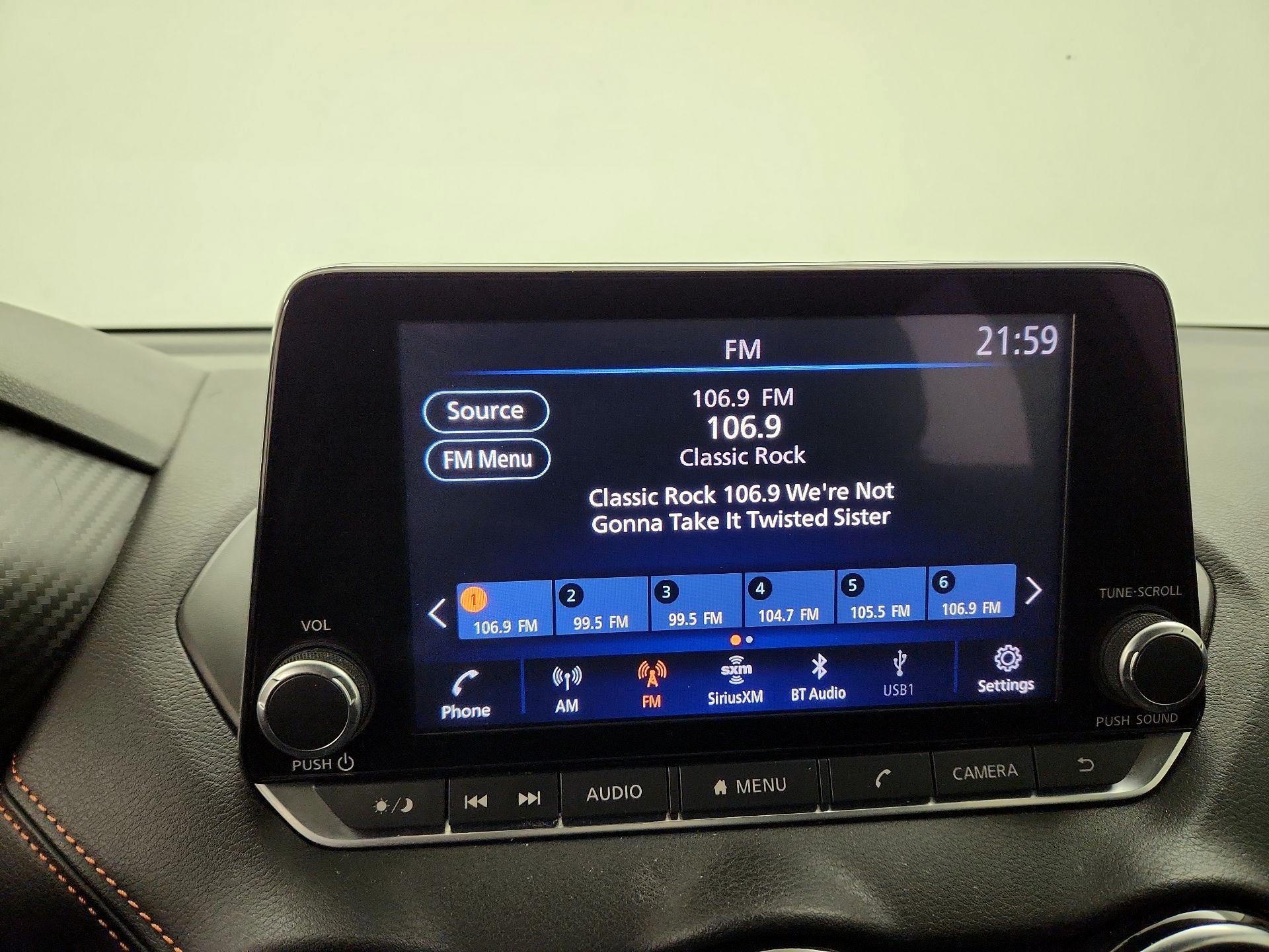 Thumbnail: 2020 Nissan Sentra - 15