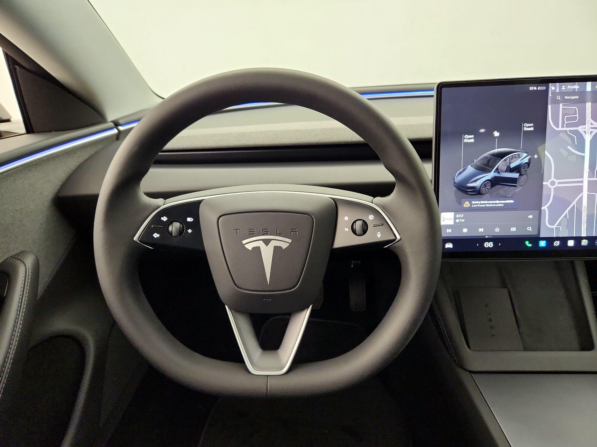 Thumbnail: 2025 Tesla Model 3 - 10