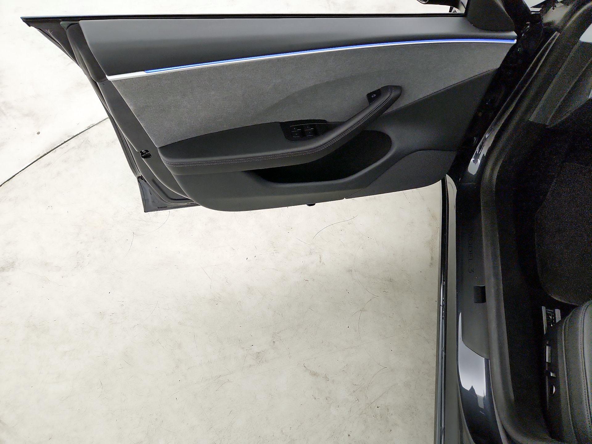 Thumbnail: 2025 Tesla Model 3 - 12