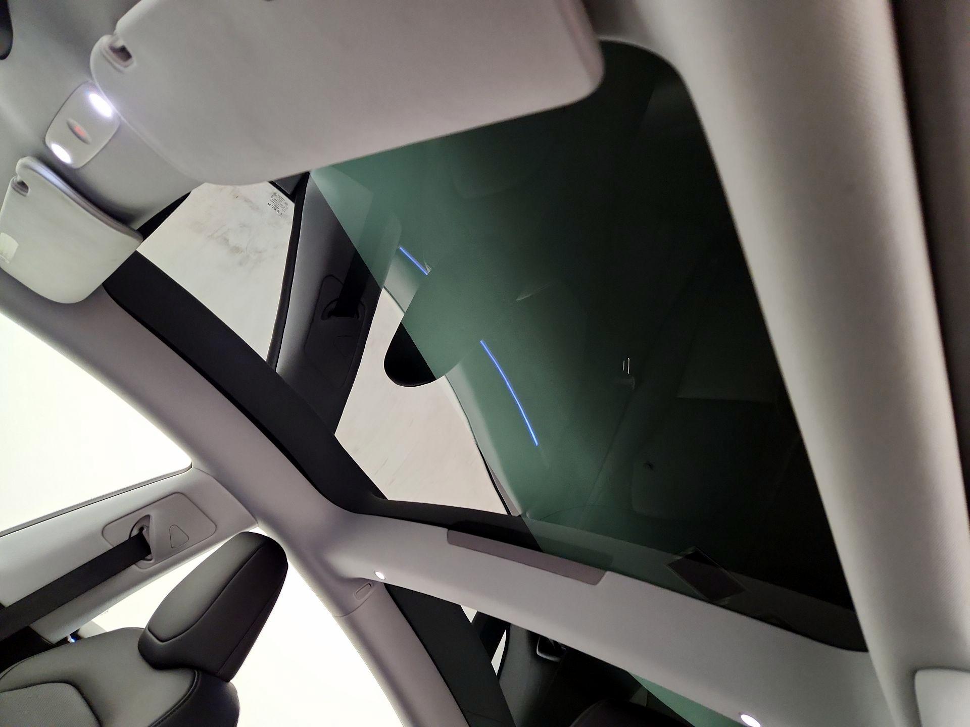 Thumbnail: 2025 Tesla Model 3 - 19