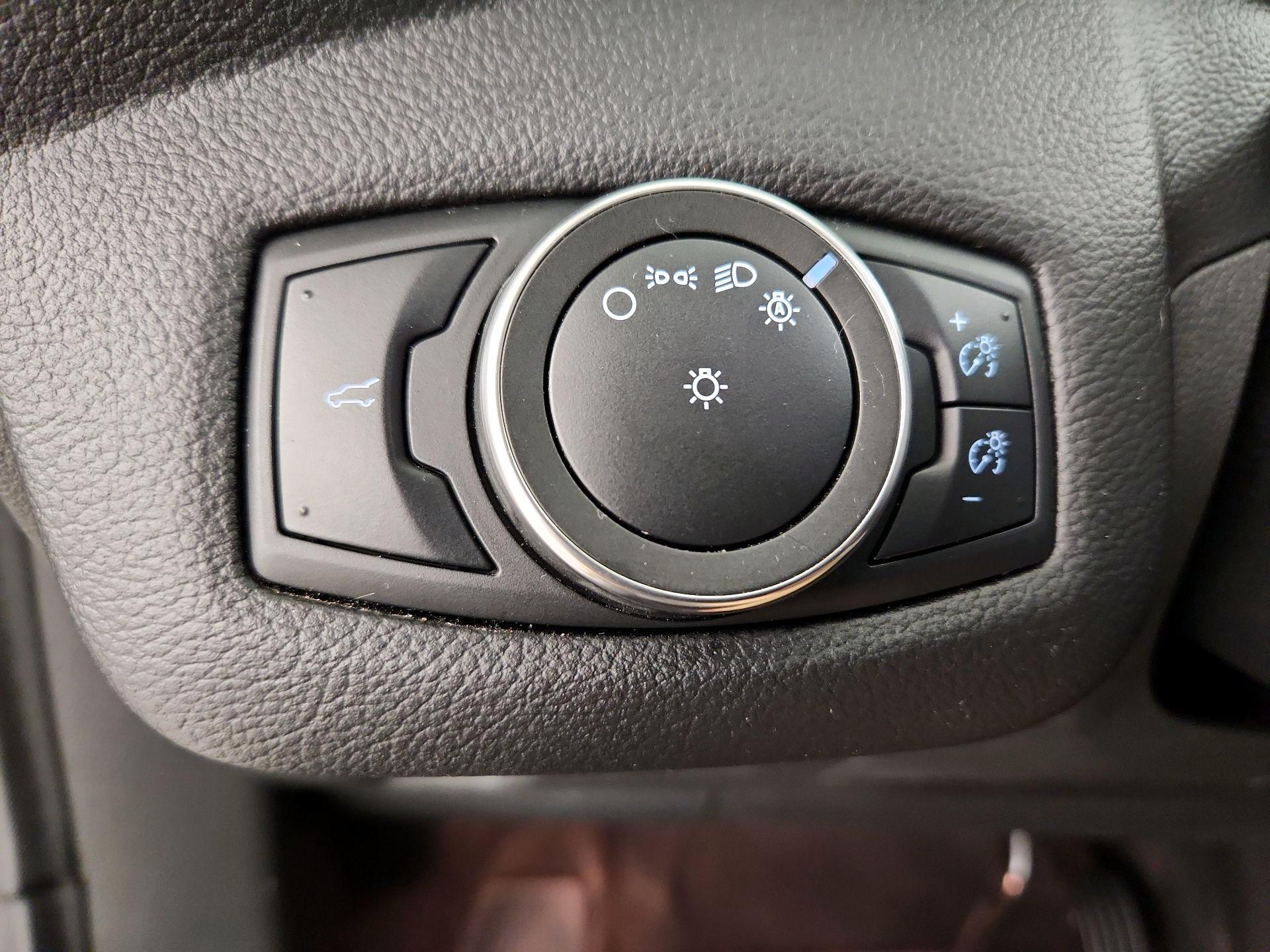 Thumbnail: 2019 Ford Escape - 13