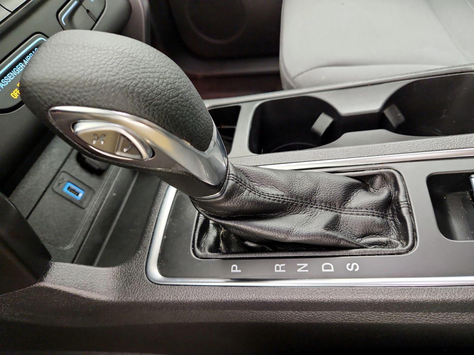 Thumbnail: 2019 Ford Escape - 17