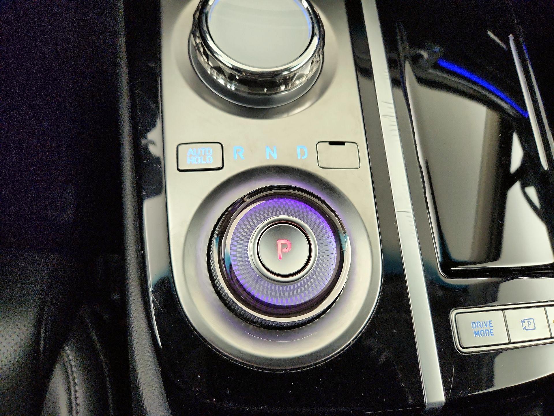 Thumbnail: 2023 Genesis G80 - 16