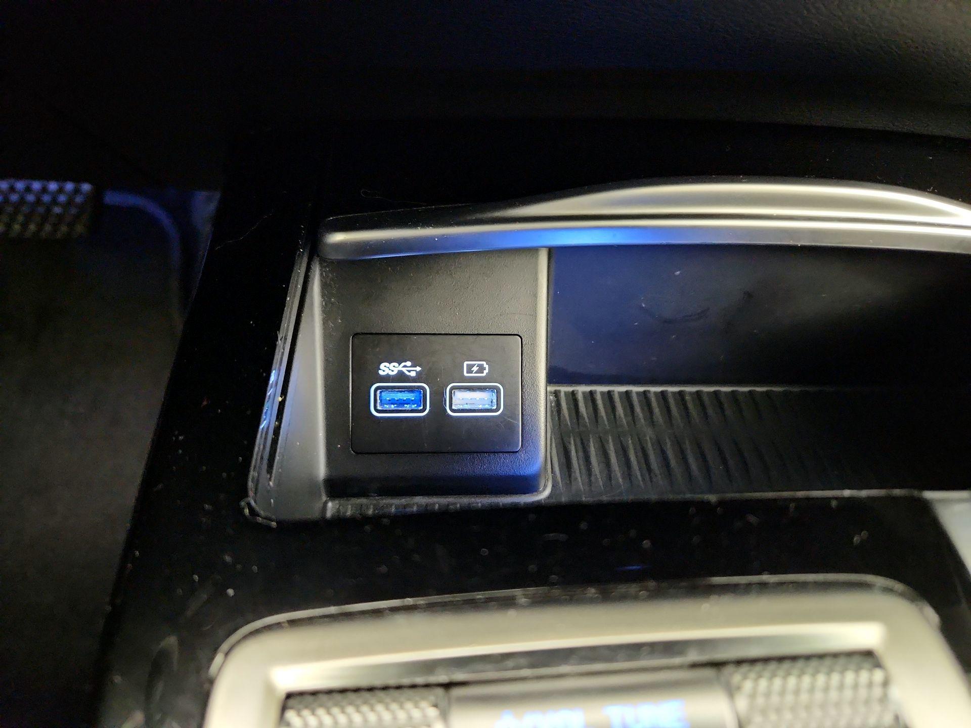 Thumbnail: 2023 Genesis G80 - 17