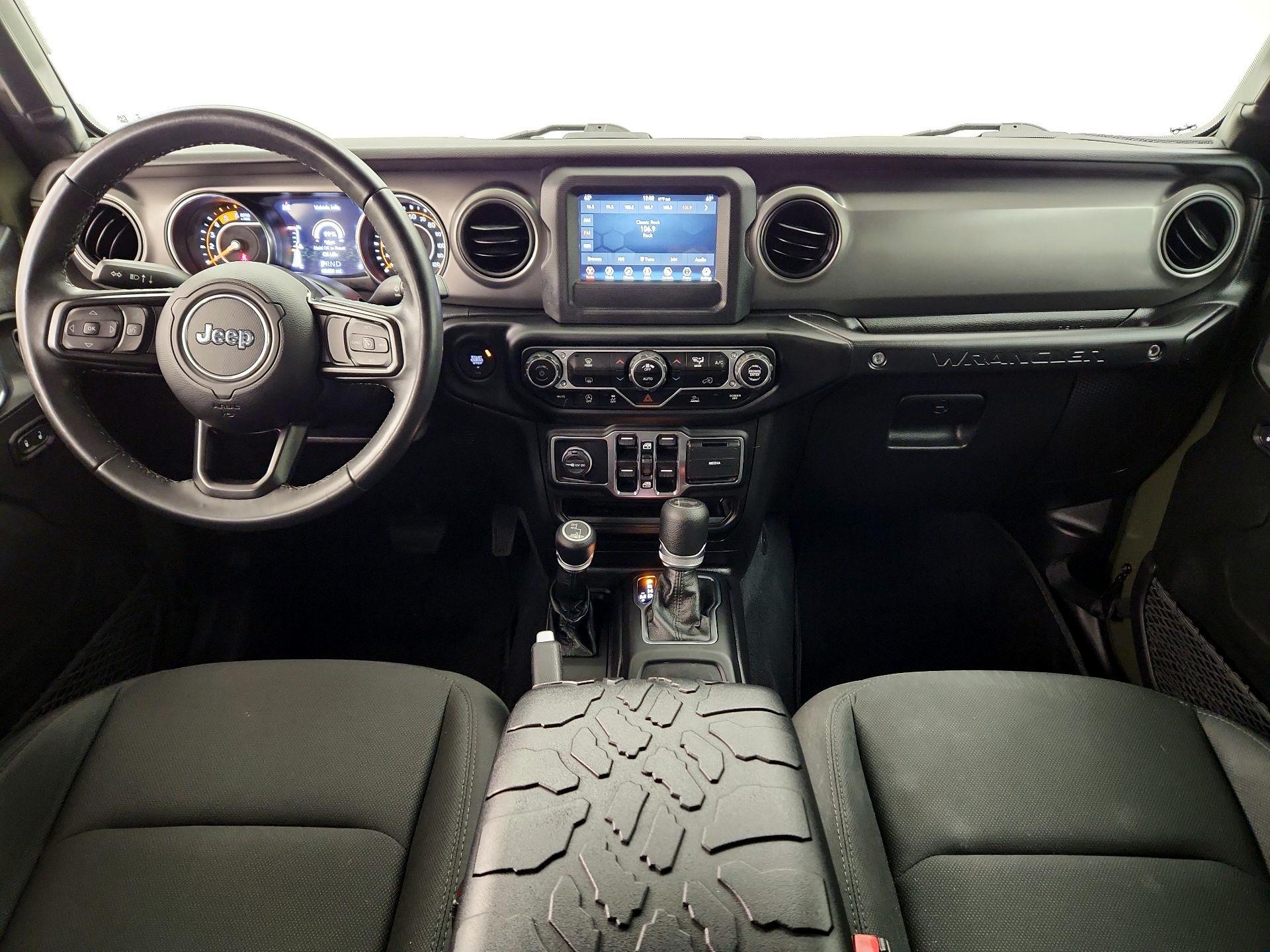 Thumbnail: 2021 Jeep Wrangler - 9