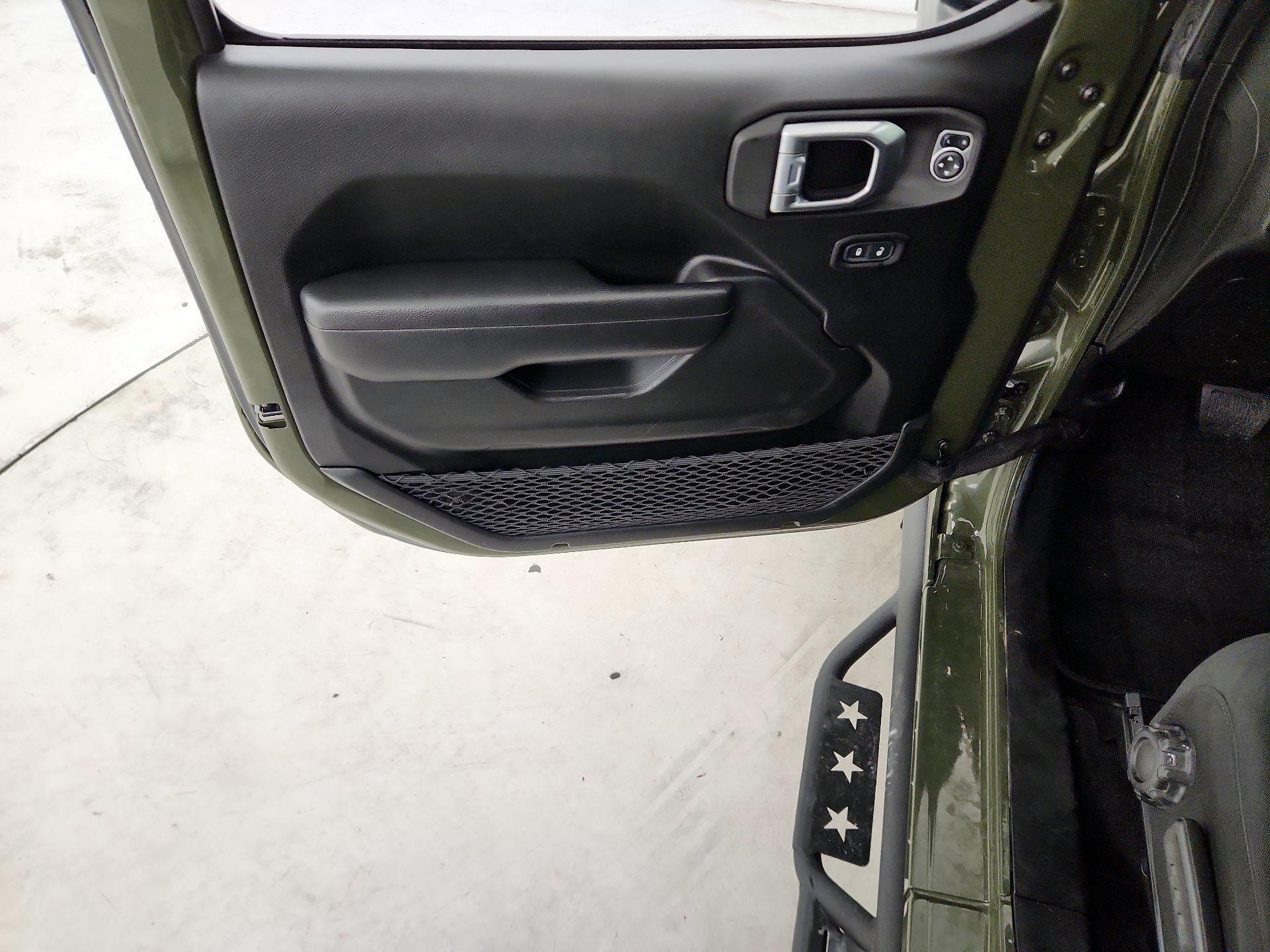 Thumbnail: 2021 Jeep Wrangler - 12