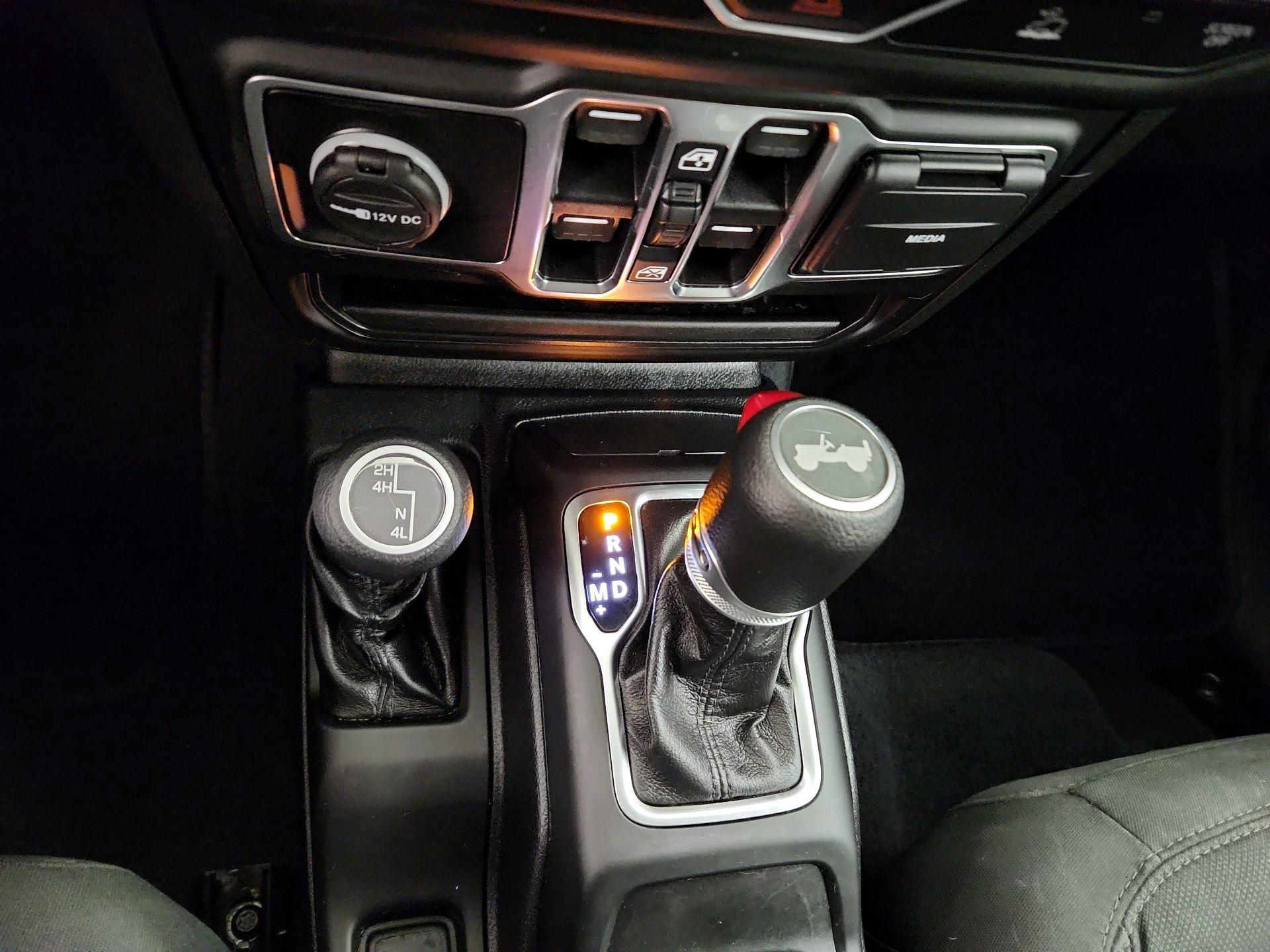 Thumbnail: 2021 Jeep Wrangler - 17