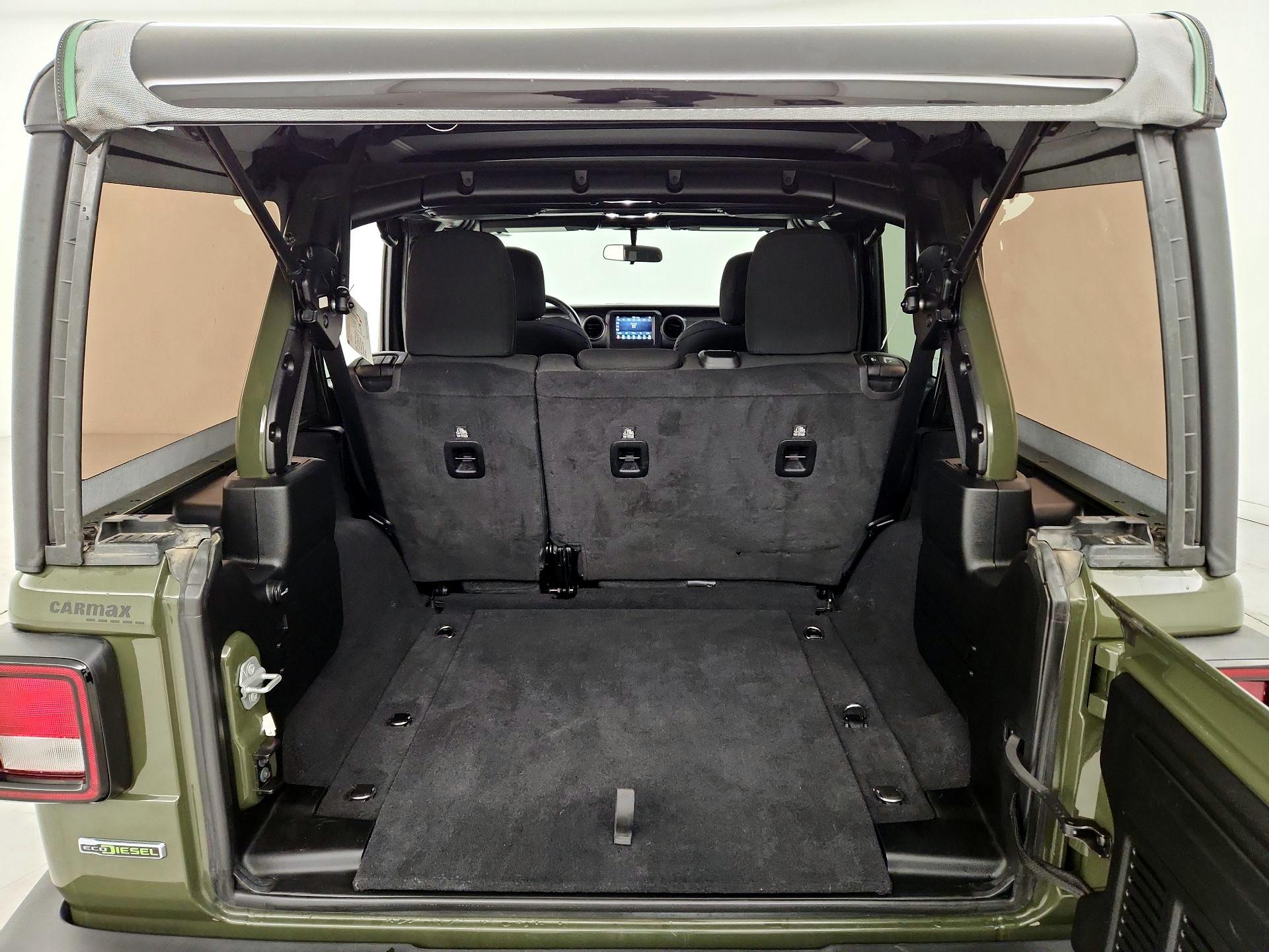 Thumbnail: 2021 Jeep Wrangler - 20