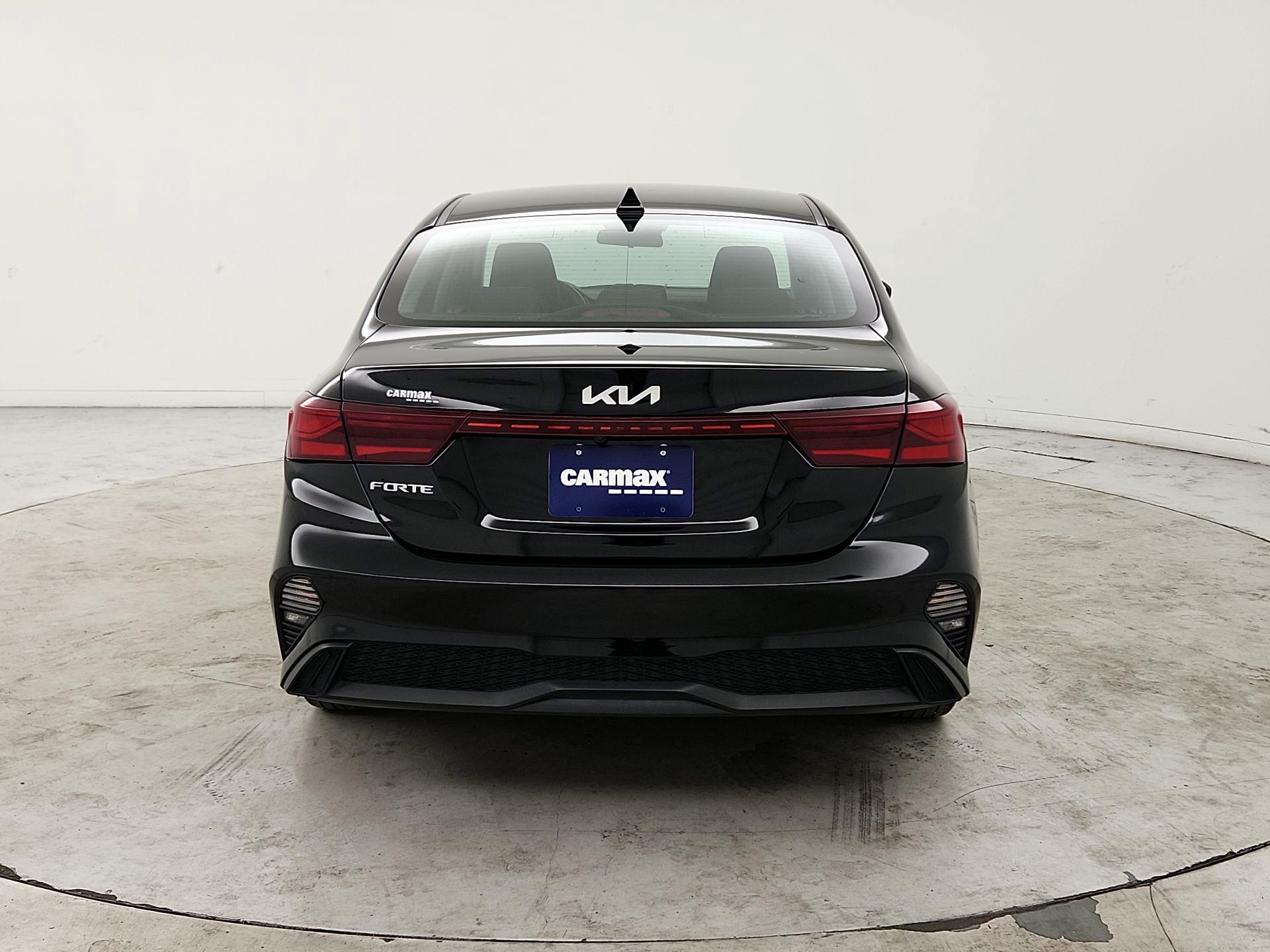 Thumbnail: 2022 Kia Forte - 6