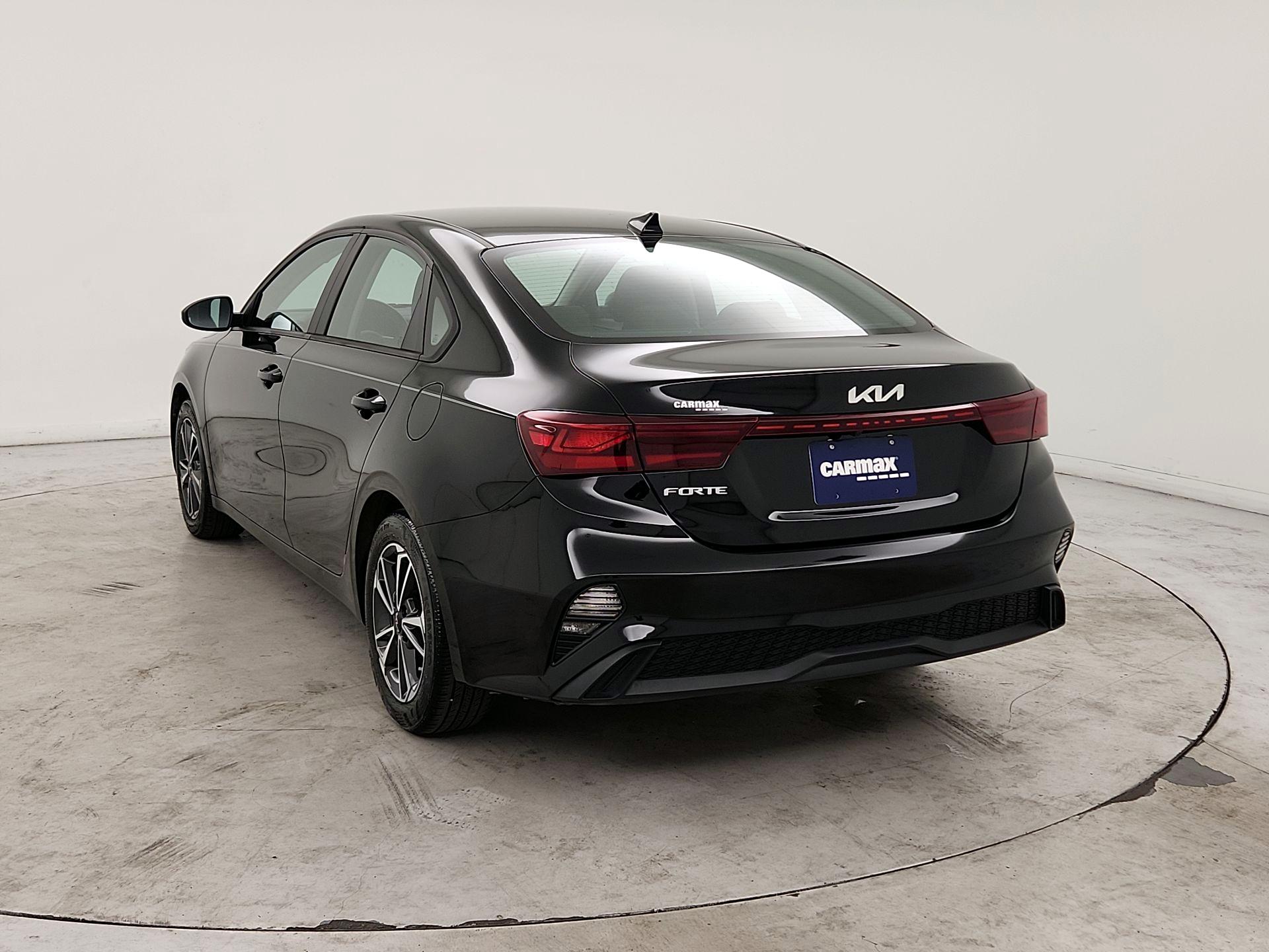 Thumbnail: 2022 Kia Forte - 7