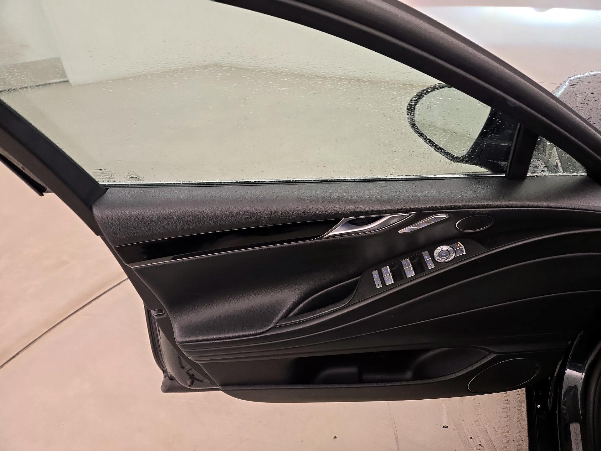 Thumbnail: 2023 Genesis G80 - 12