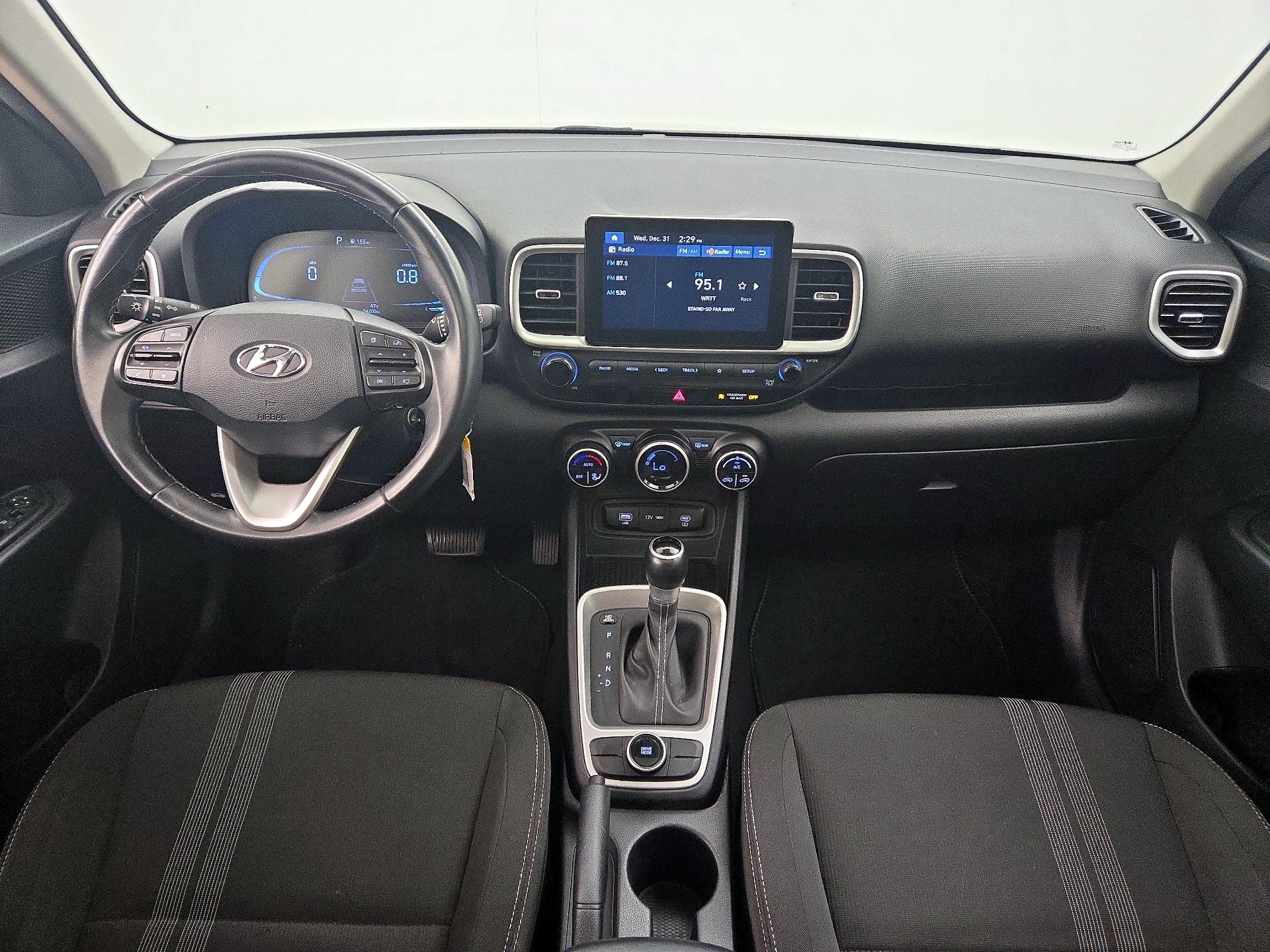 Thumbnail: 2023 Hyundai Venue - 9