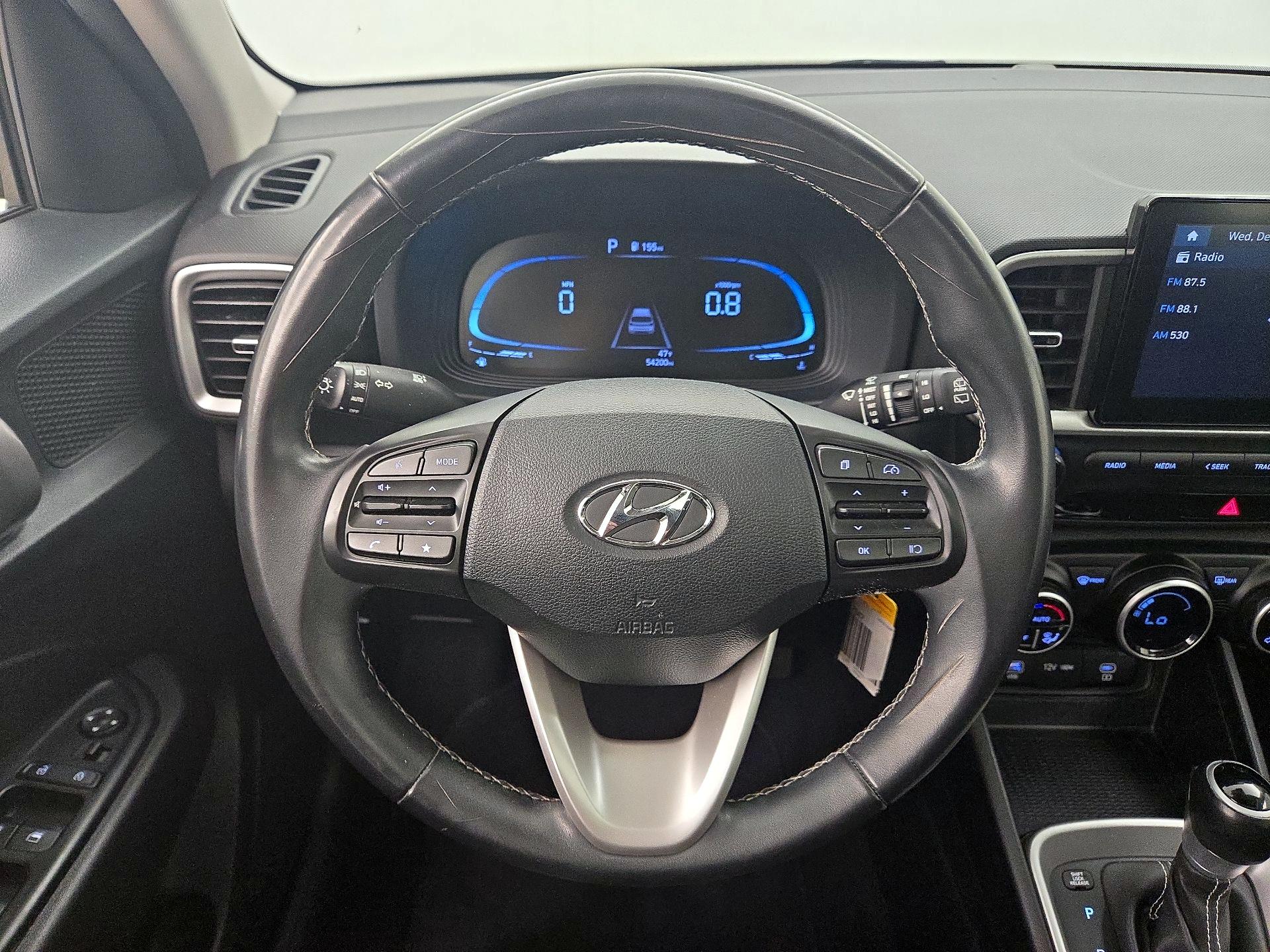 Thumbnail: 2023 Hyundai Venue - 10