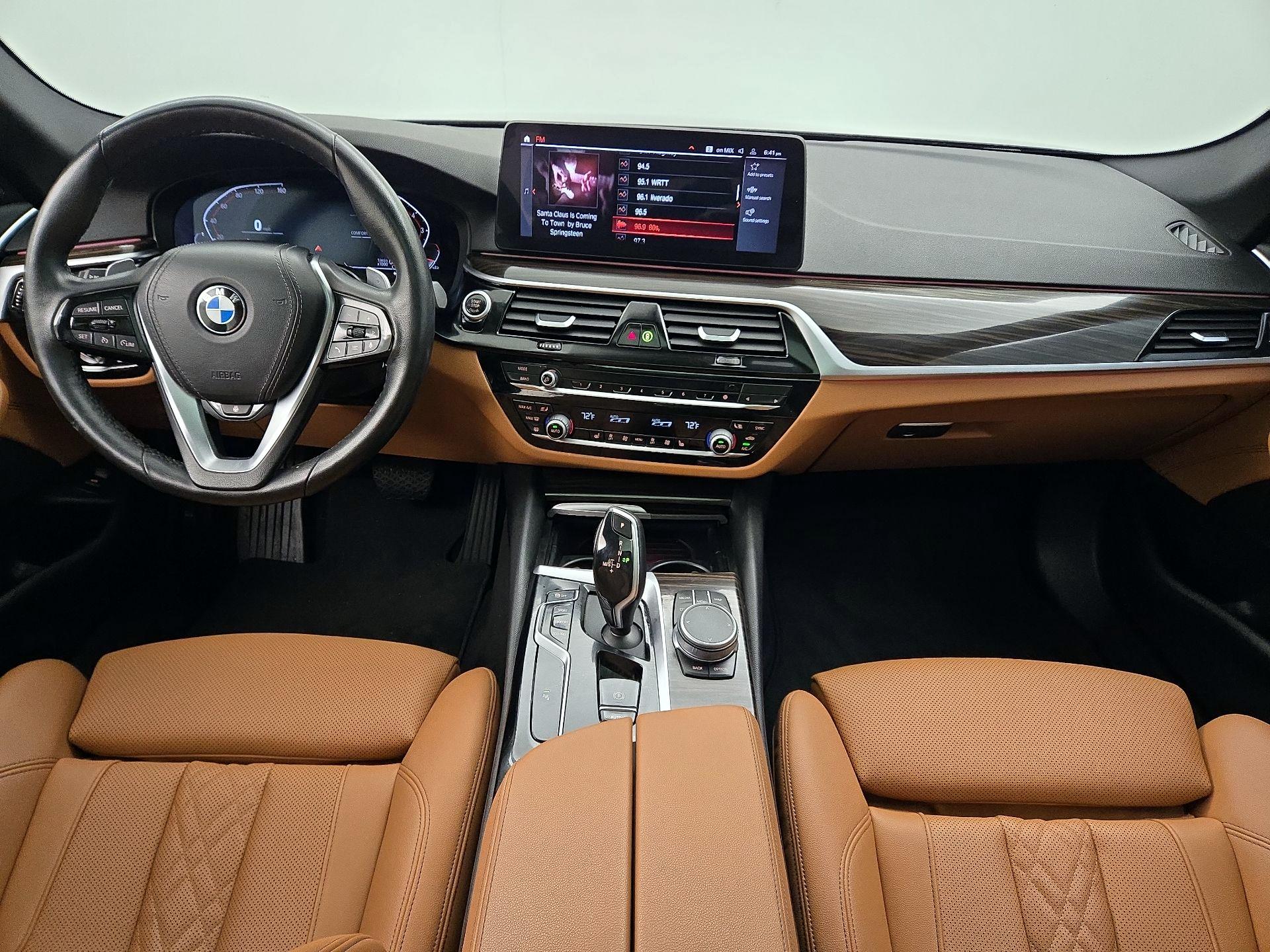 Thumbnail: 2022 BMW 5 Series - 9