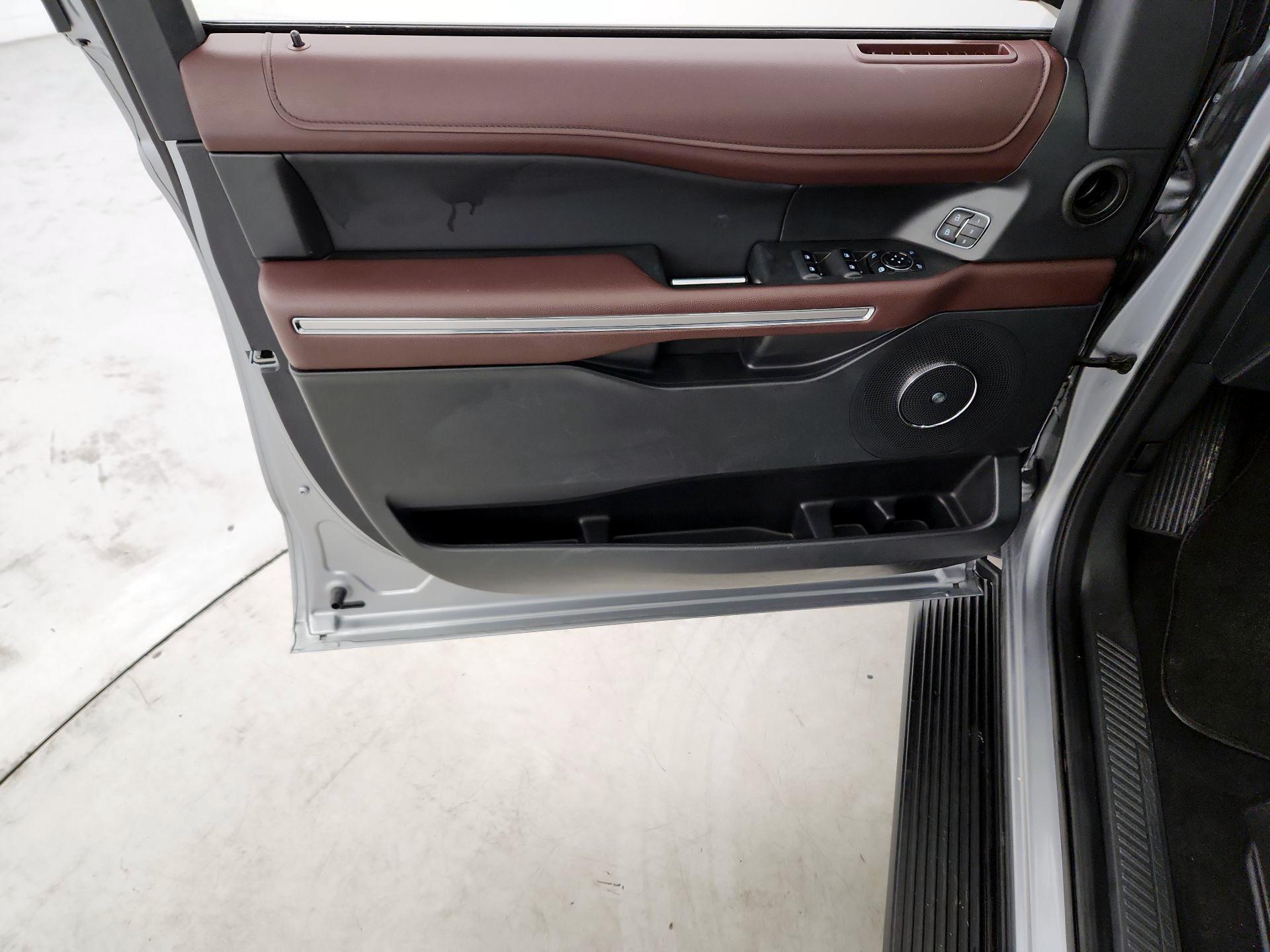 Thumbnail: 2024 Ford Expedition MAX - 12