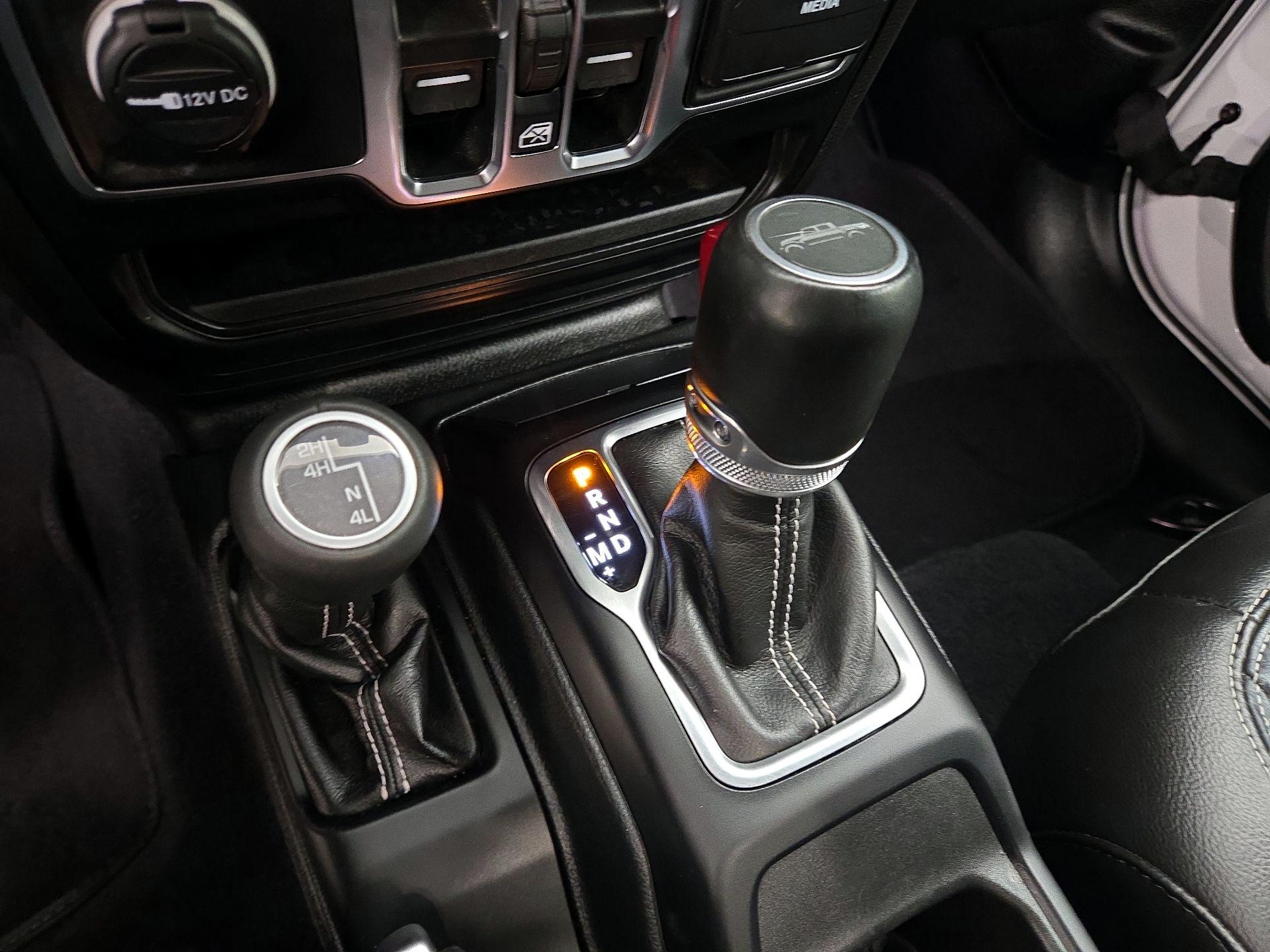 Thumbnail: 2023 Jeep Gladiator - 18