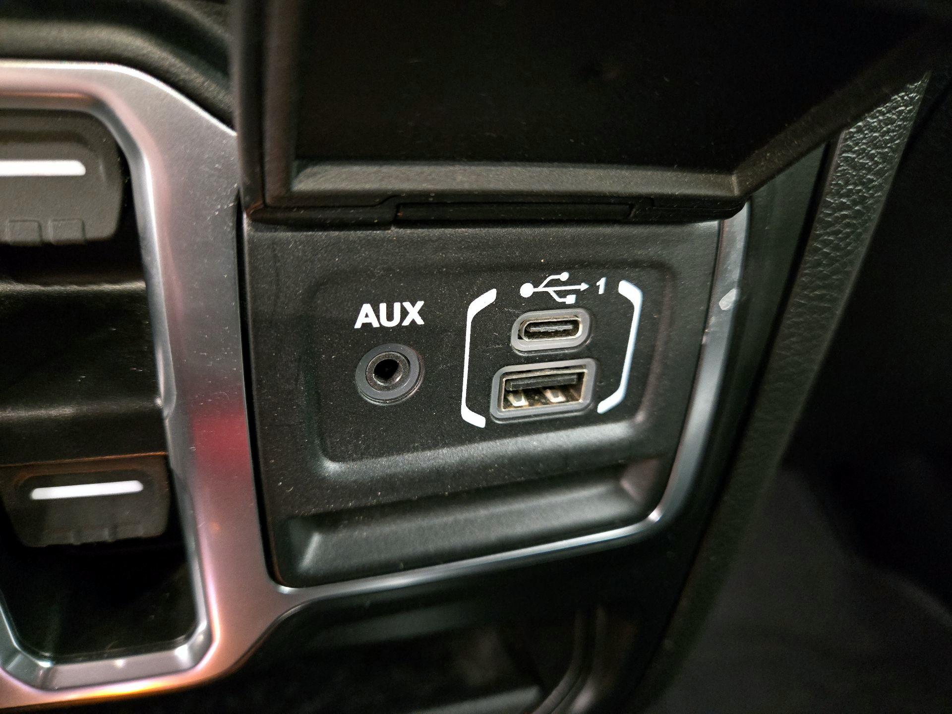 Thumbnail: 2023 Jeep Gladiator - 19