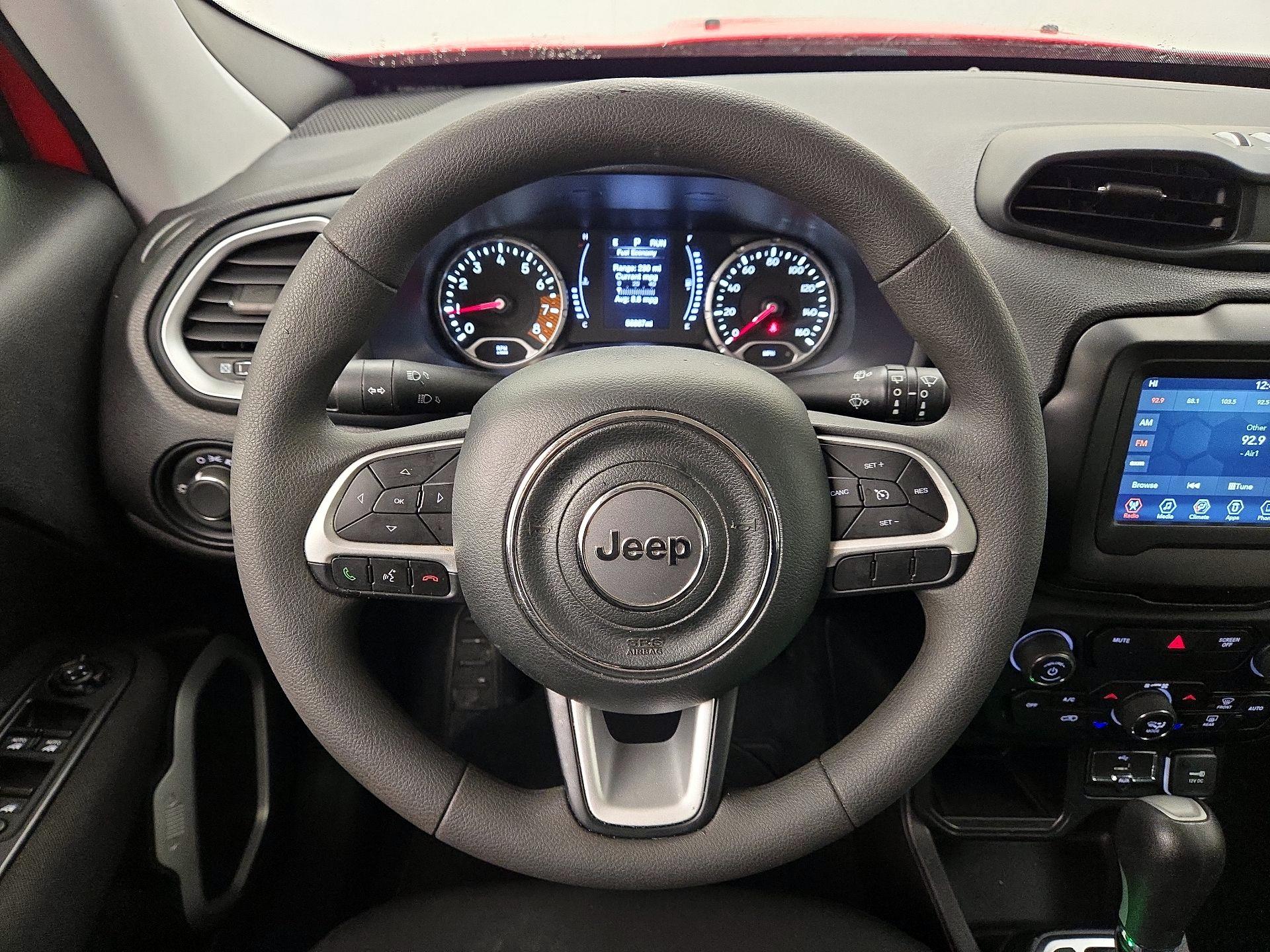 Thumbnail: 2020 Jeep Renegade - 10