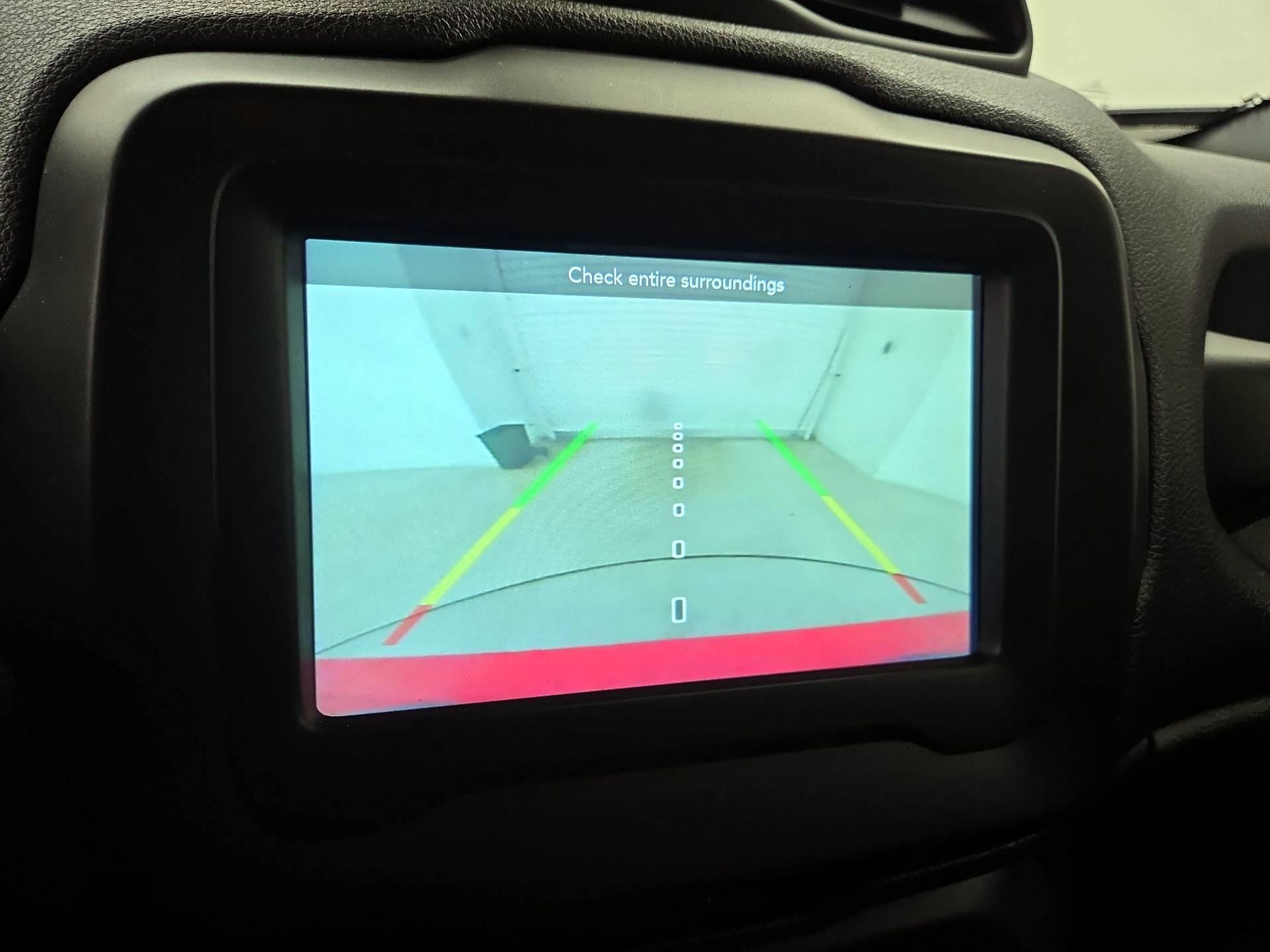 Thumbnail: 2020 Jeep Renegade - 14