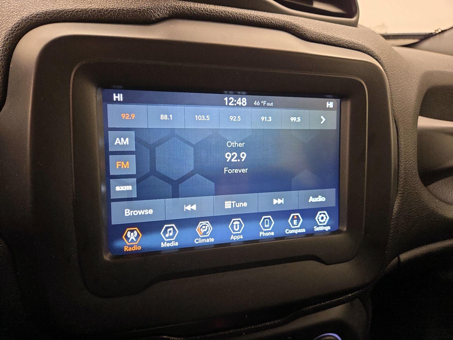 Thumbnail: 2020 Jeep Renegade - 15