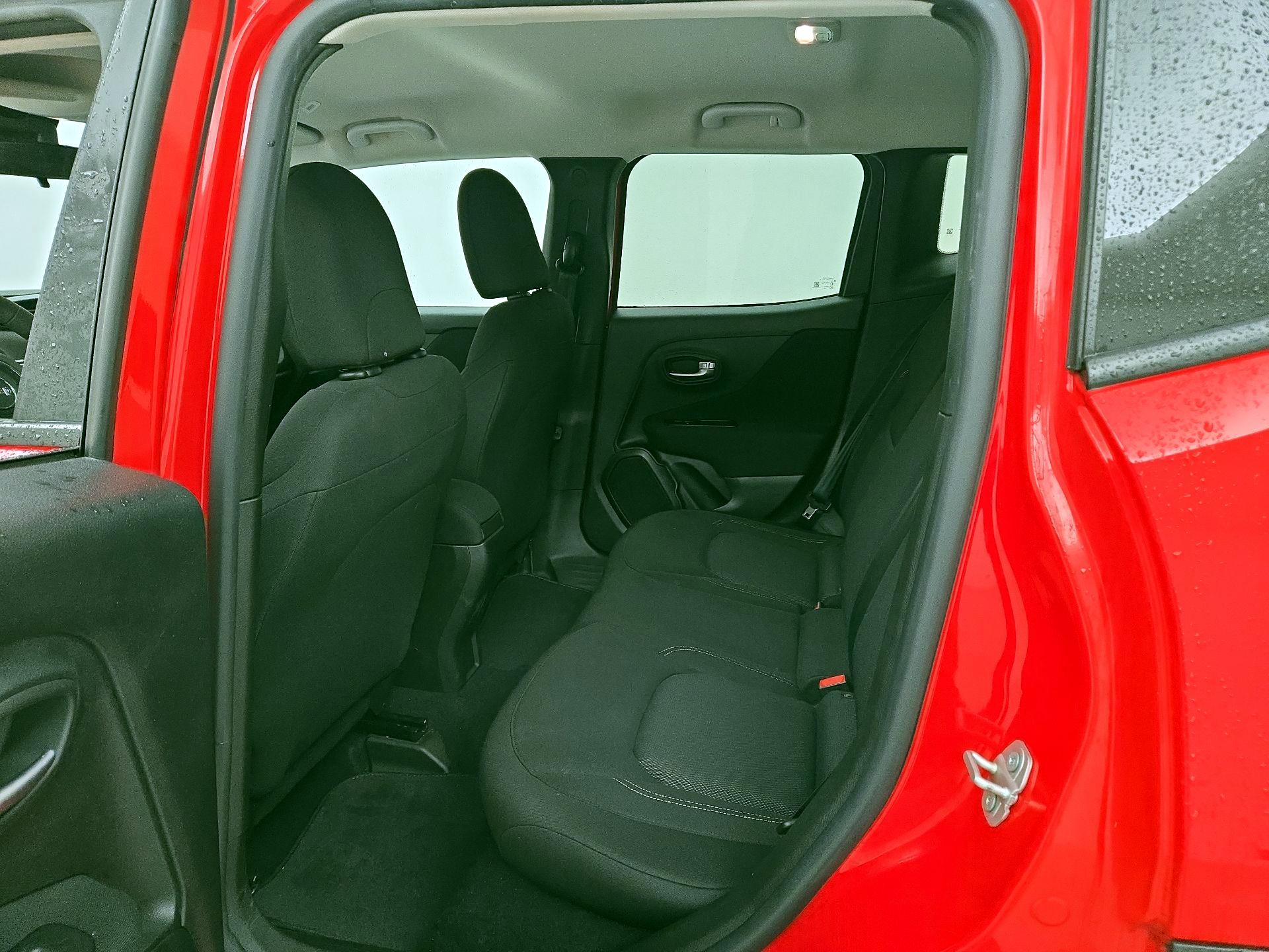 Thumbnail: 2020 Jeep Renegade - 19