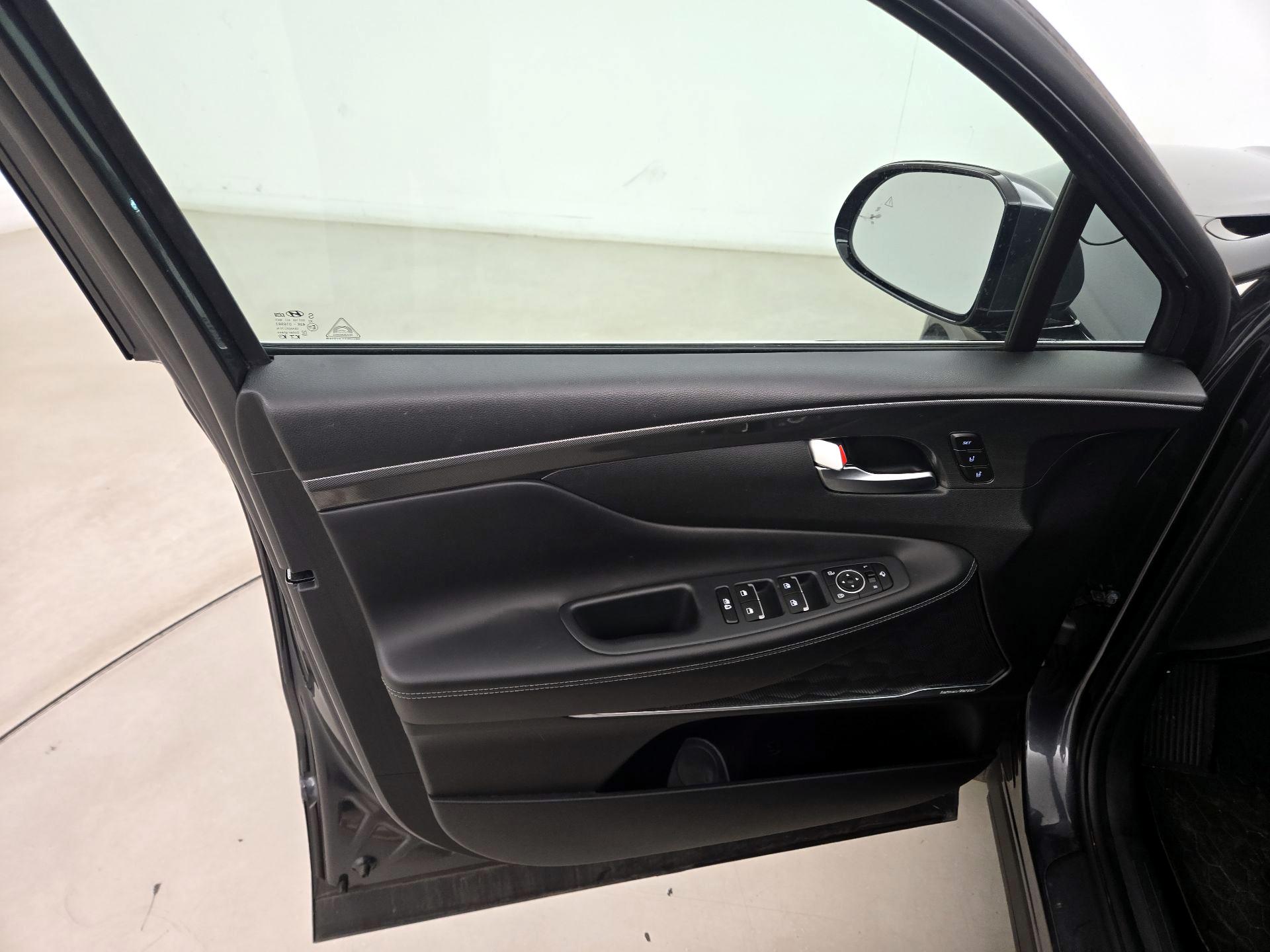 Thumbnail: 2023 Hyundai Santa Fe - 12