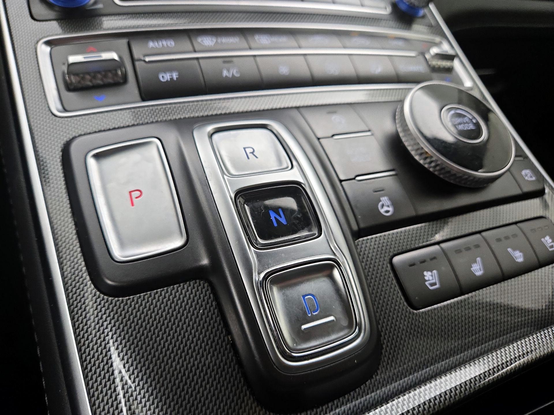 Thumbnail: 2023 Hyundai Santa Fe - 18