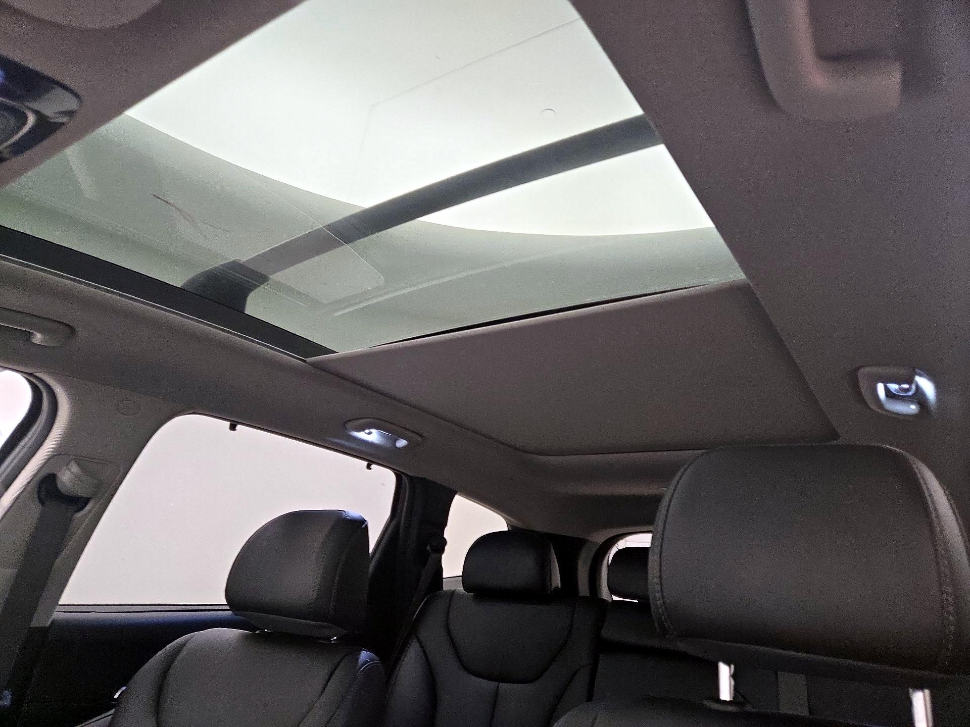 Thumbnail: 2023 Hyundai Santa Fe - 20