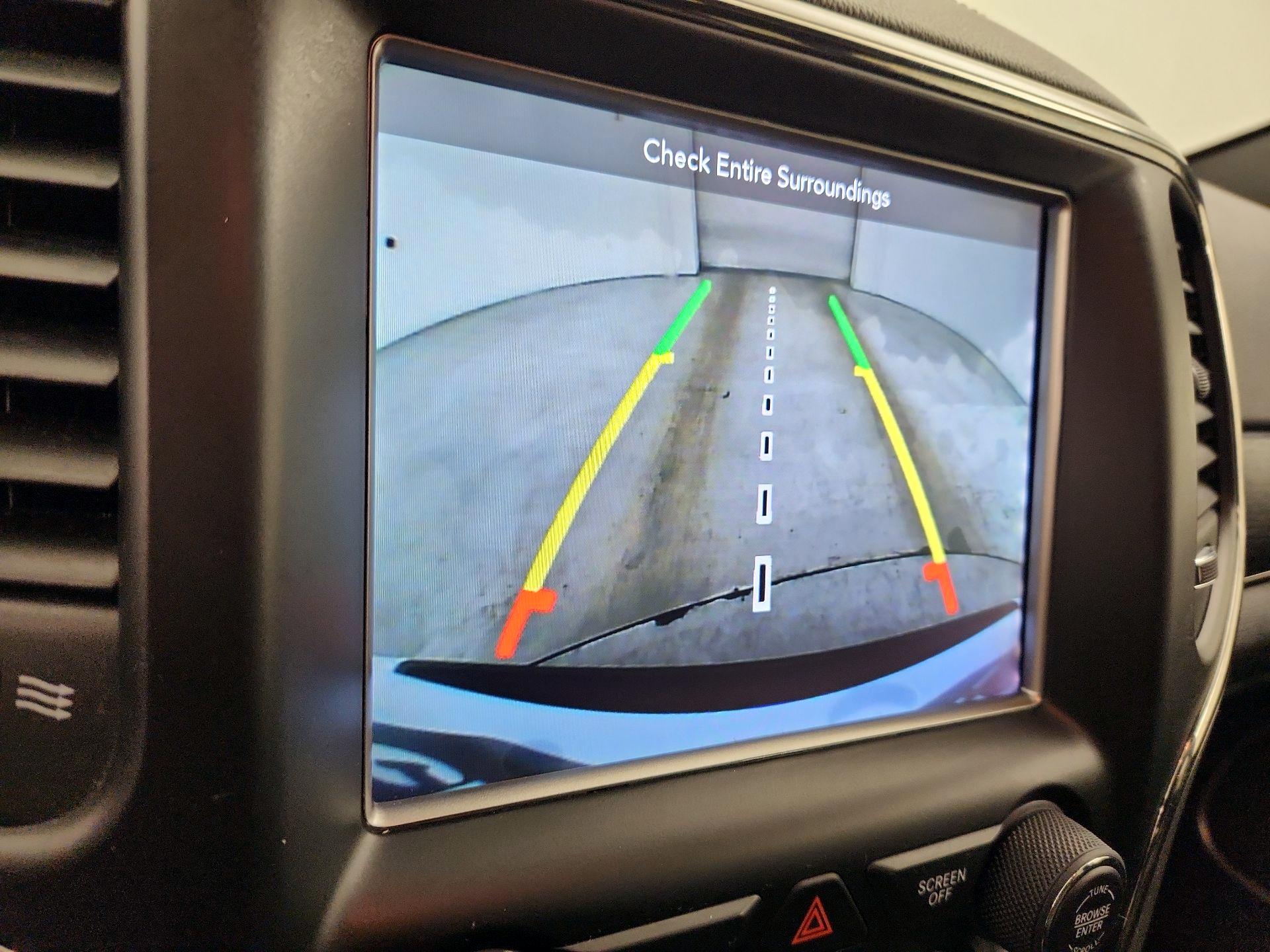 Thumbnail: 2018 Jeep Grand Cherokee - 15