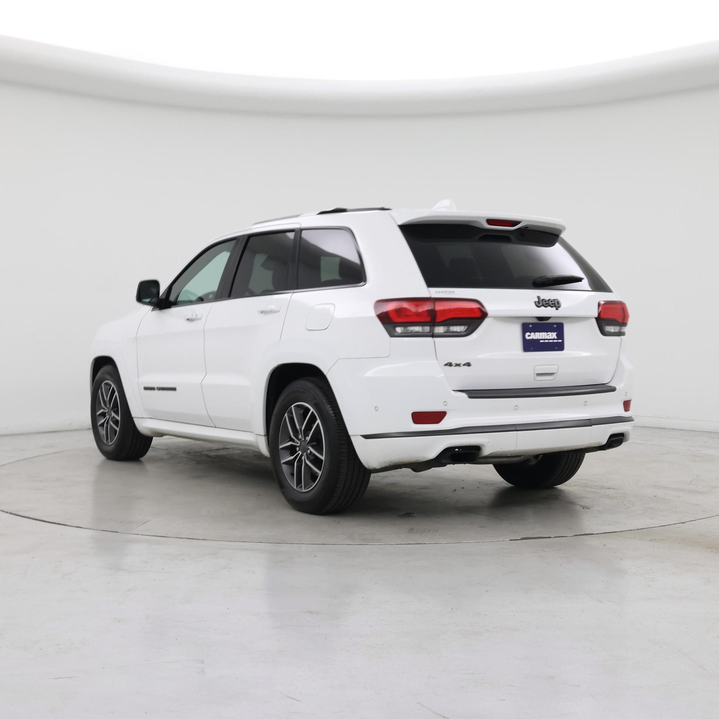 Thumbnail: 2018 Jeep Grand Cherokee - 2