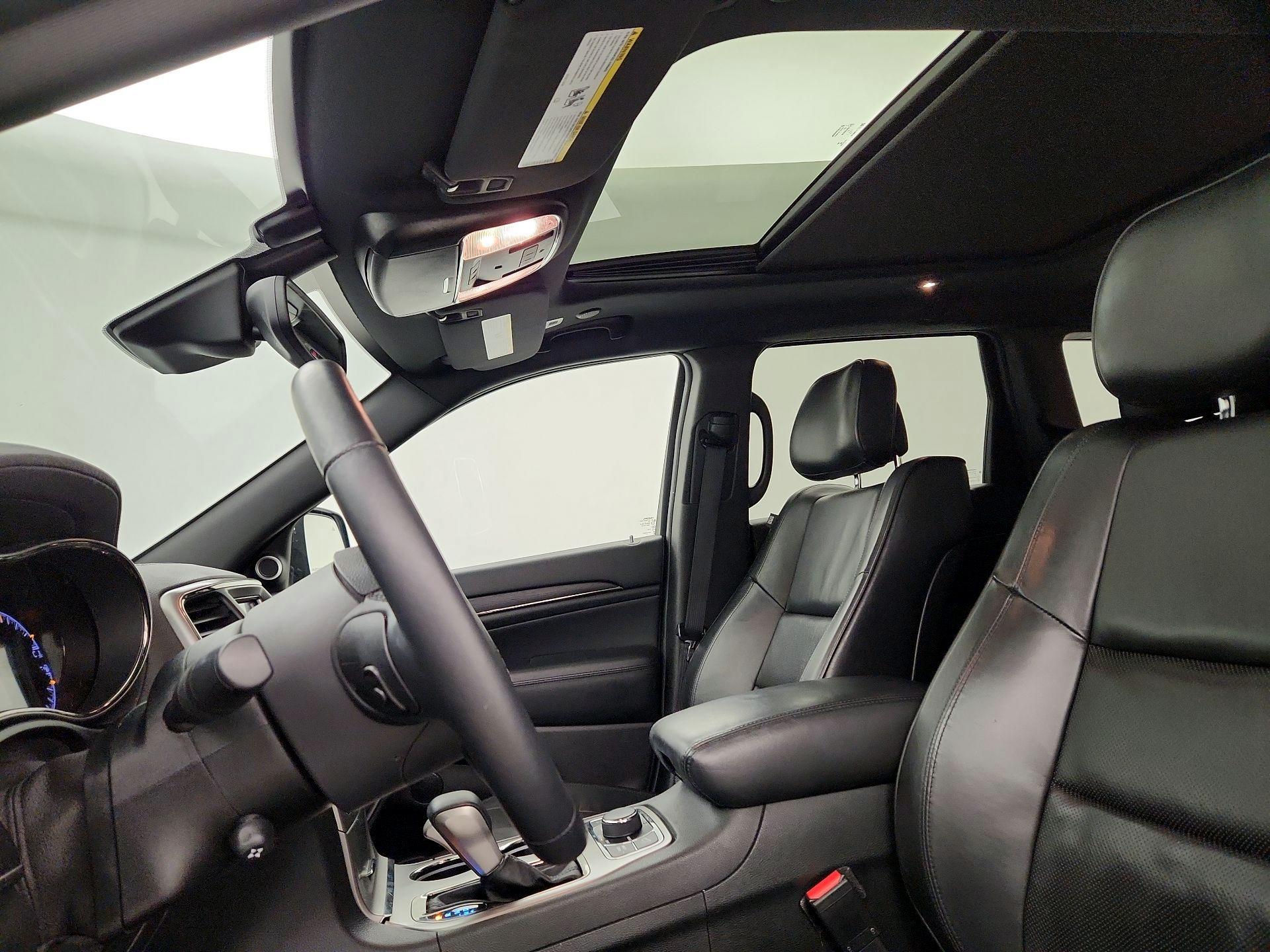 Thumbnail: 2018 Jeep Grand Cherokee - 20