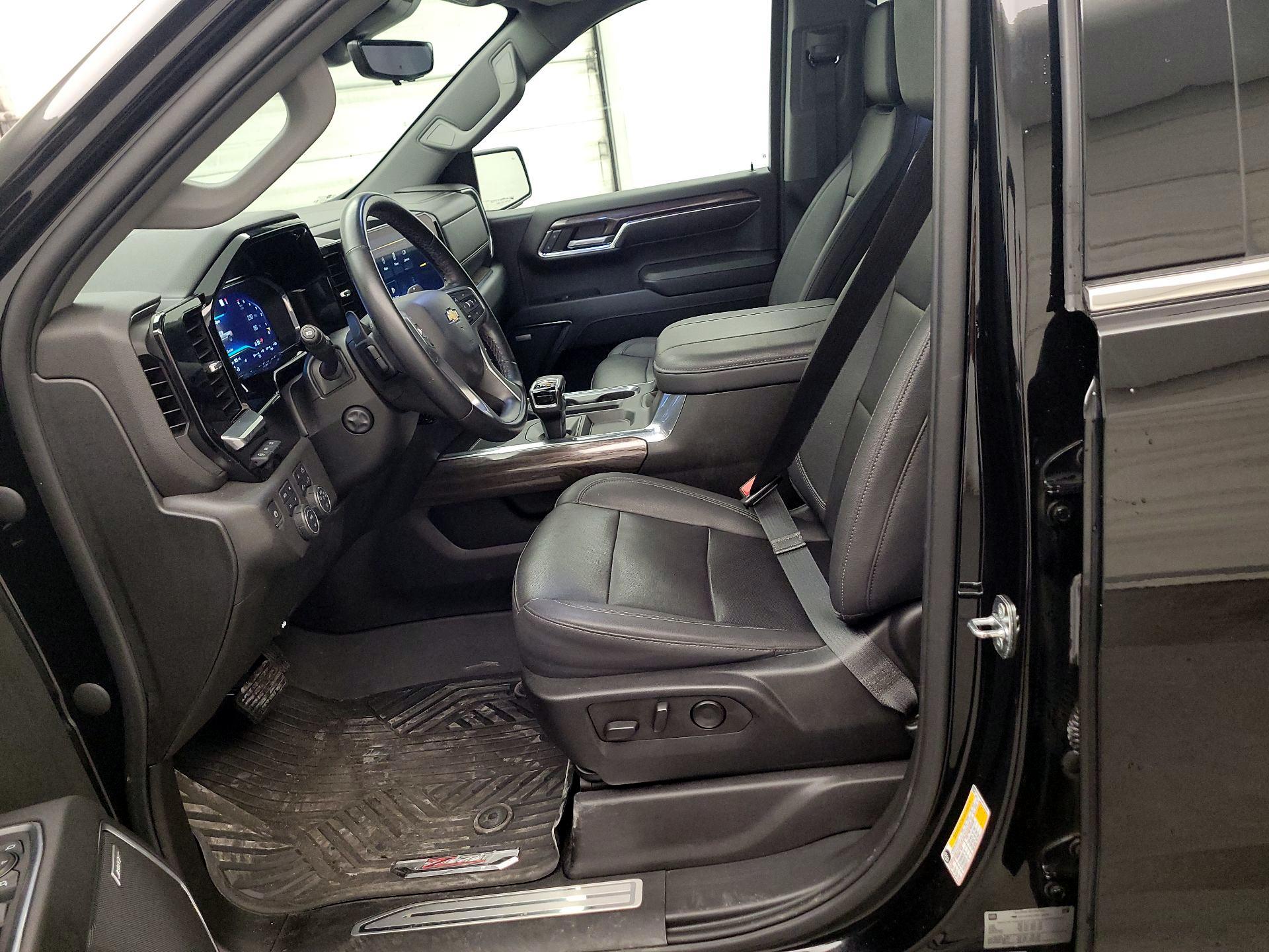 Thumbnail: 2023 Chevrolet Silverado 1500 - 11