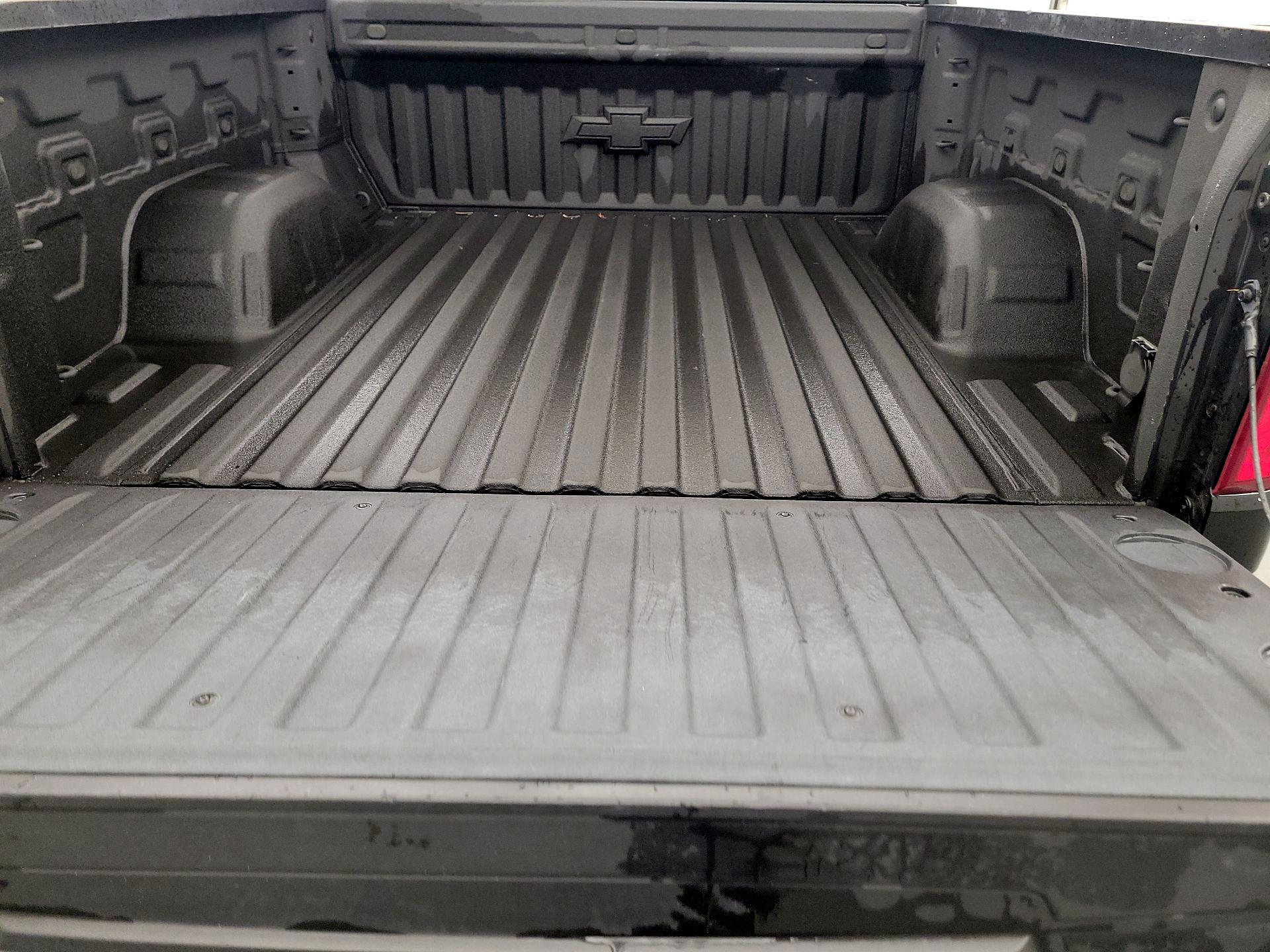 Thumbnail: 2023 Chevrolet Silverado 1500 - 16