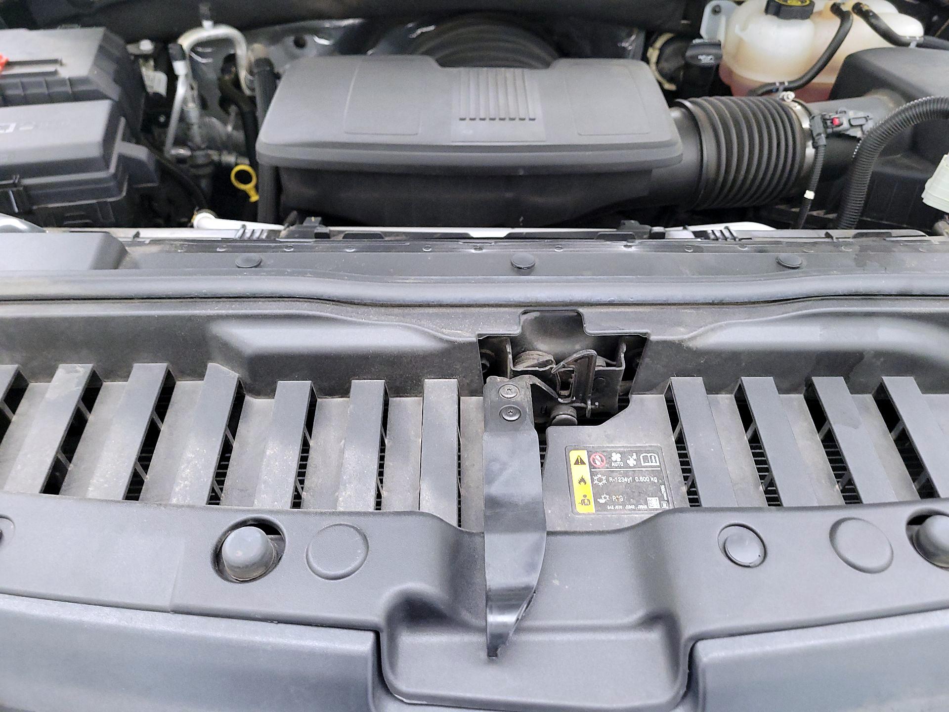 Thumbnail: 2023 Chevrolet Silverado 1500 - 17