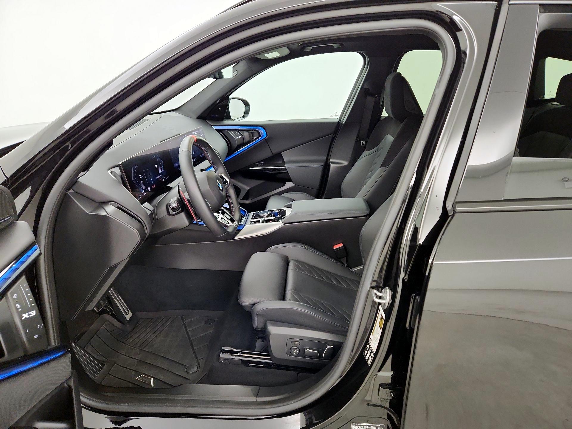 Thumbnail: 2025 BMW X3 - 11