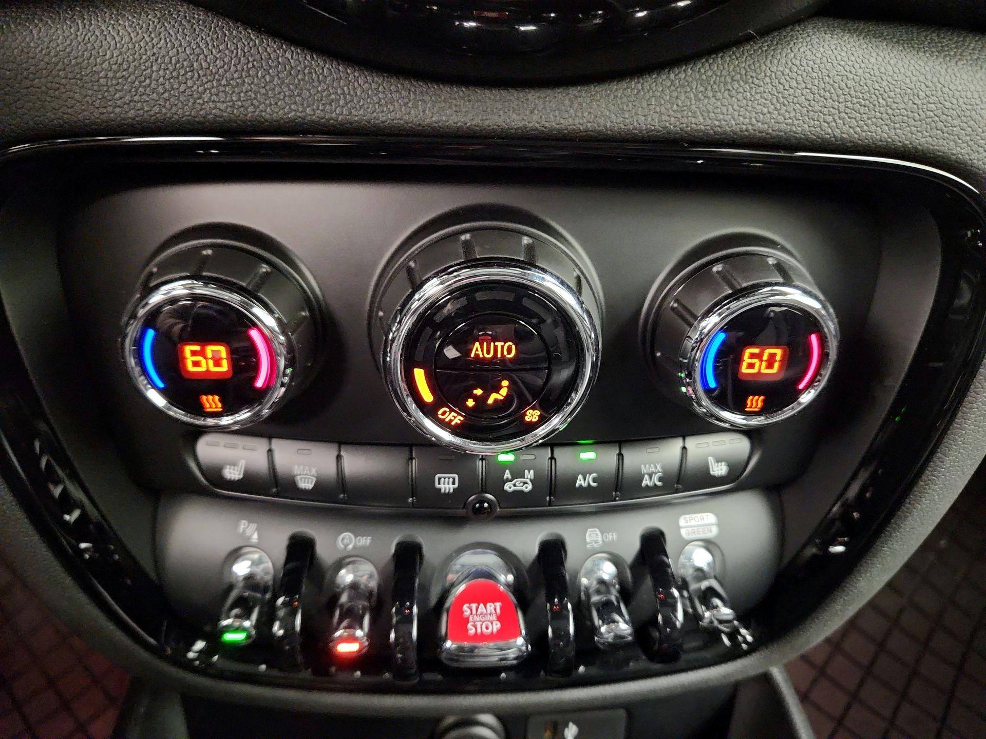 Thumbnail: 2019 MINI Cooper Clubman - 17