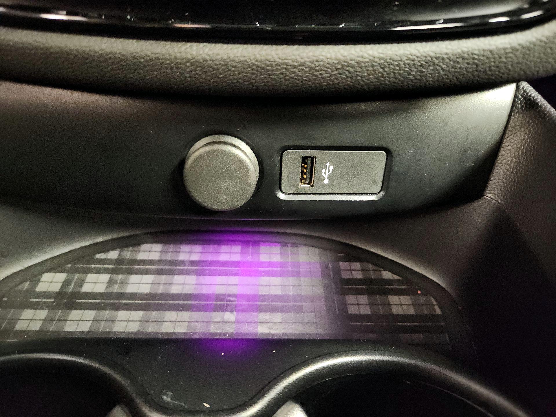 Thumbnail: 2019 MINI Cooper Clubman - 19