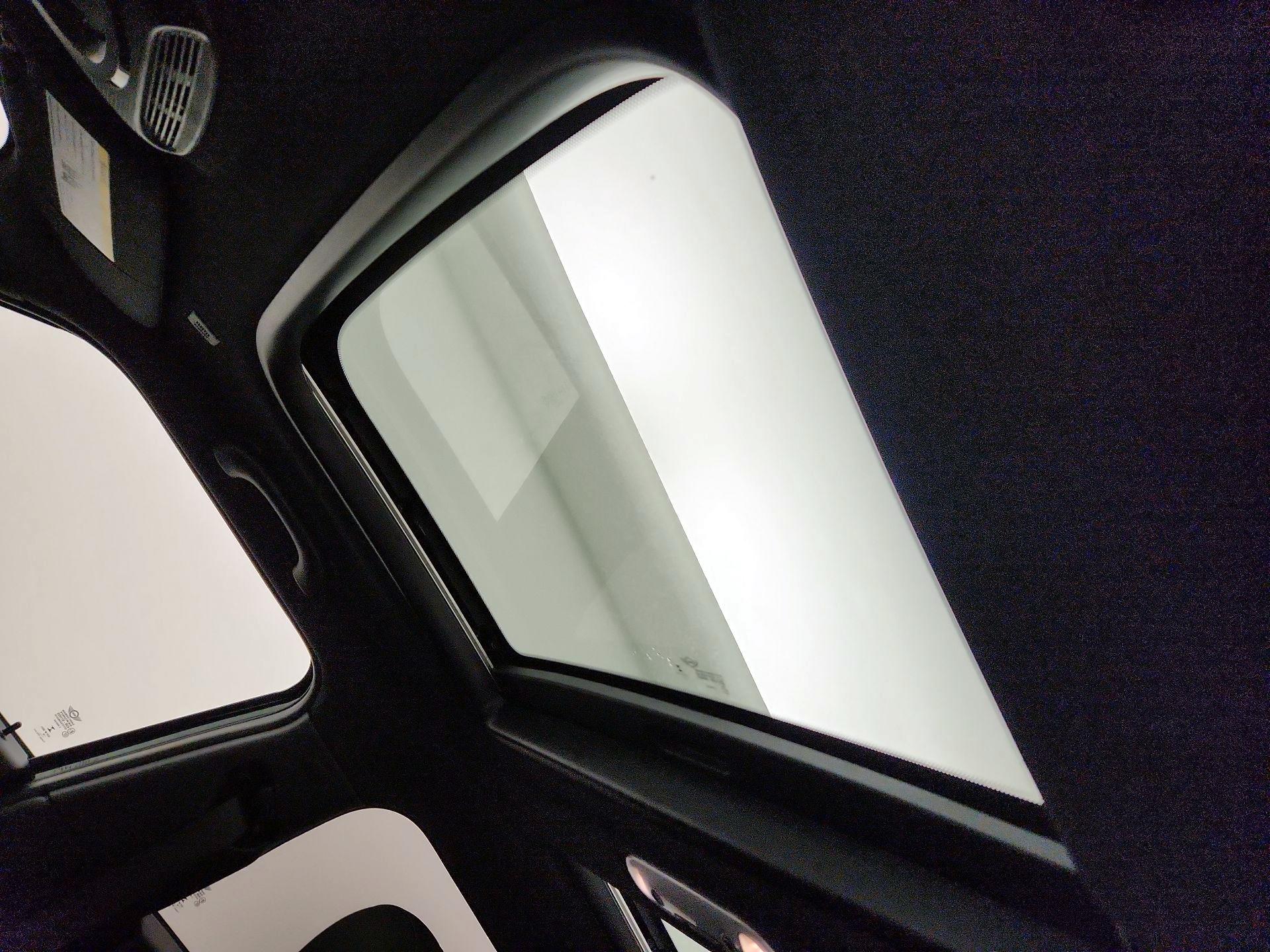 Thumbnail: 2019 MINI Cooper Clubman - 20